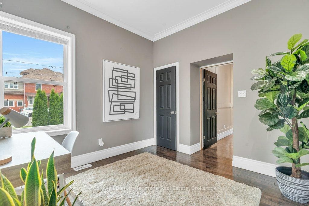 394 Woolwich Street photo 18