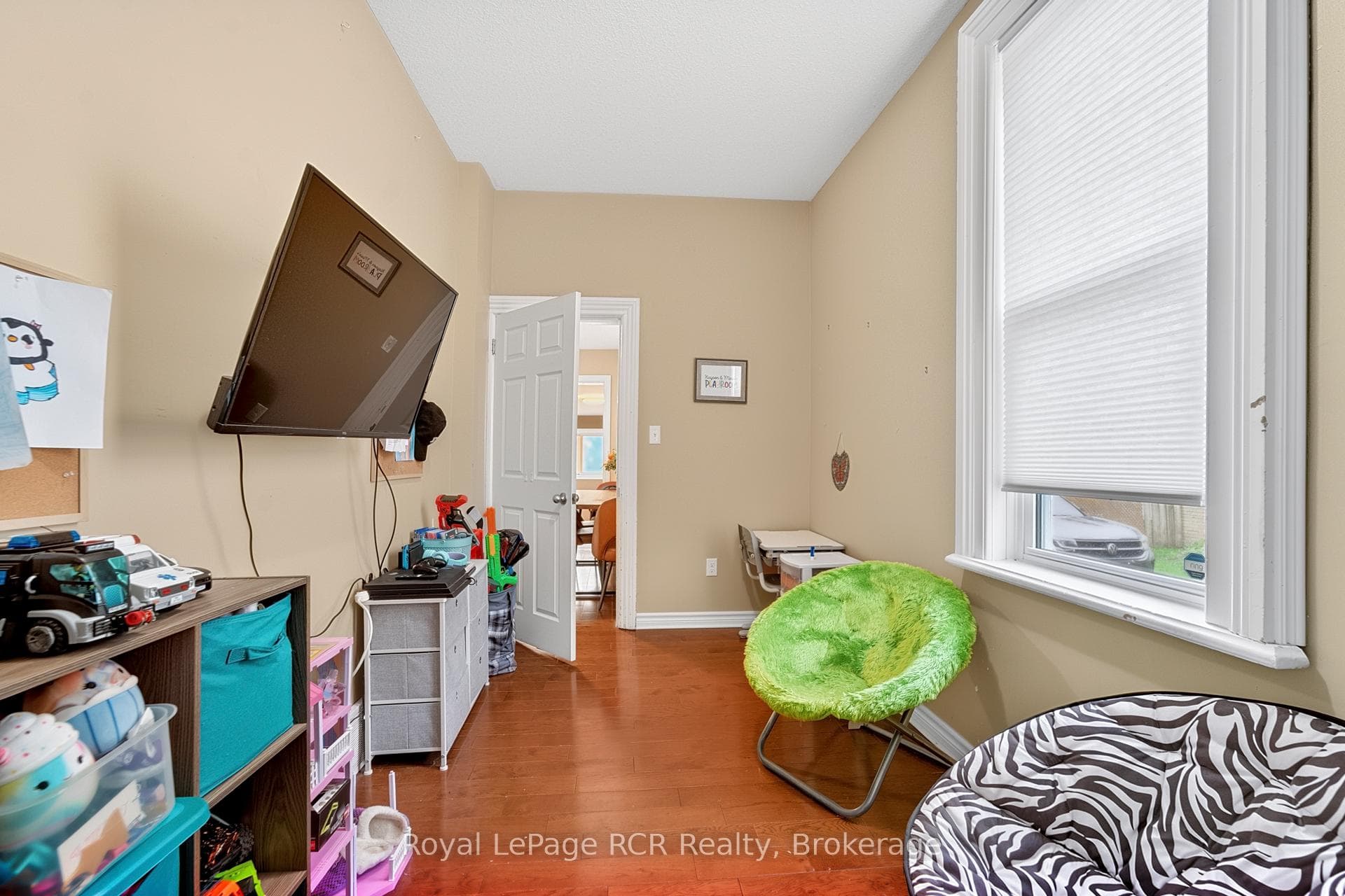 236 Andrew Street photo 17