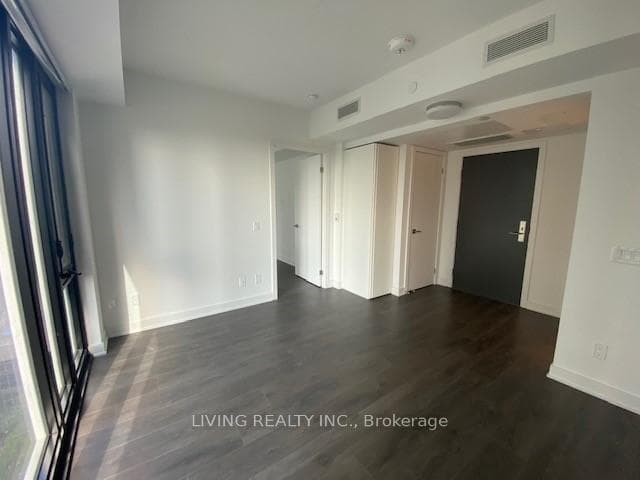 188 Cumberland Street Unit 1513 photo 6