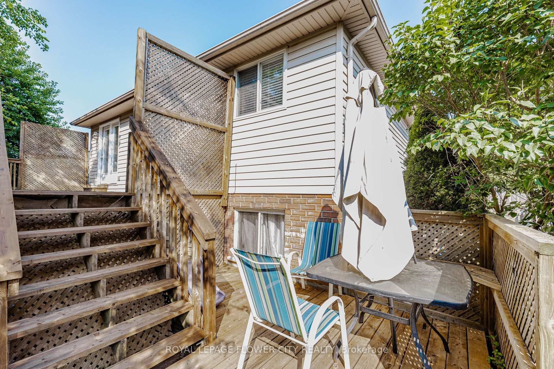47 QUEENSWAY Drive photo 47