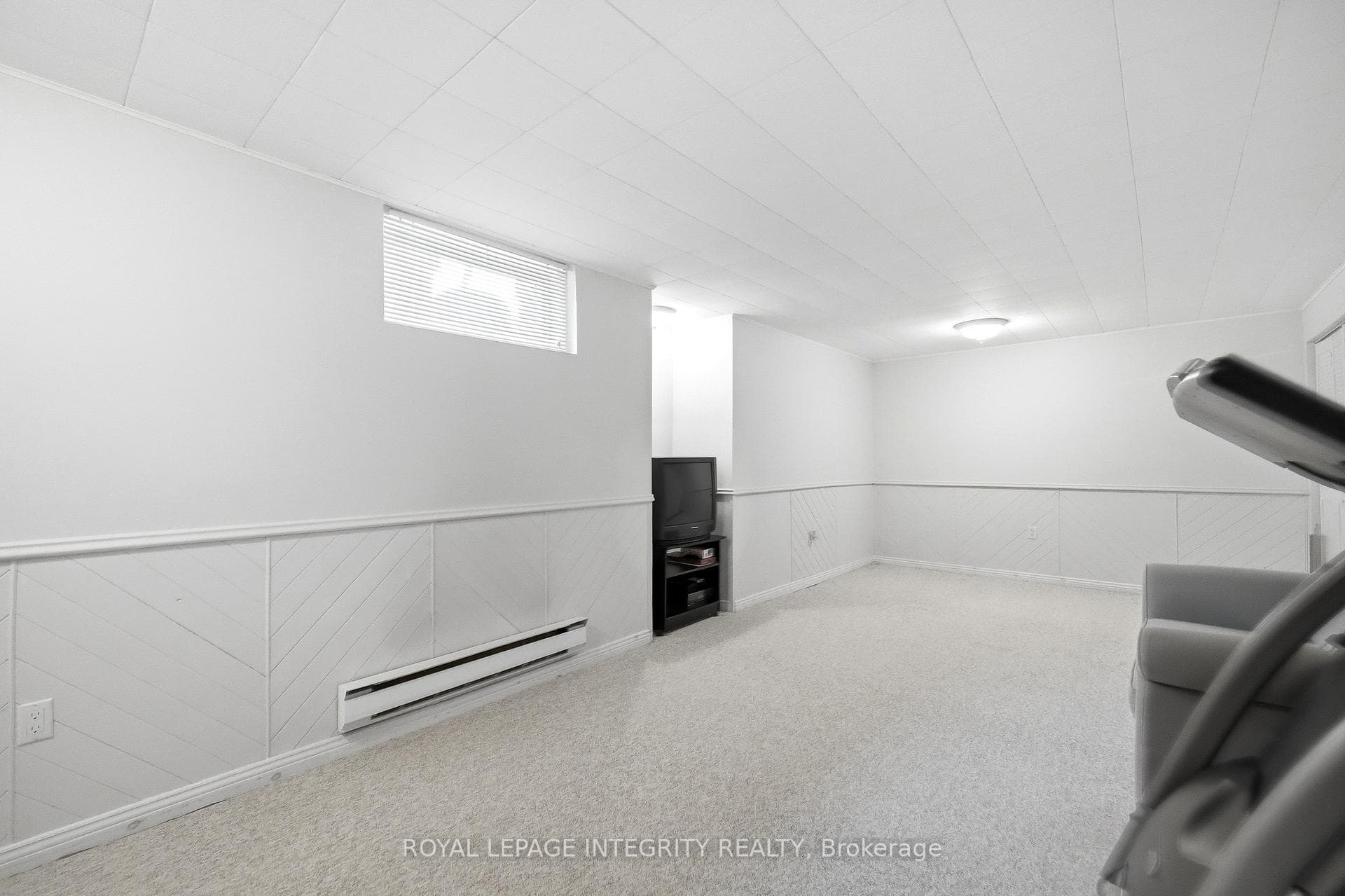 545 Canteval Terrace Unit 110 photo 32