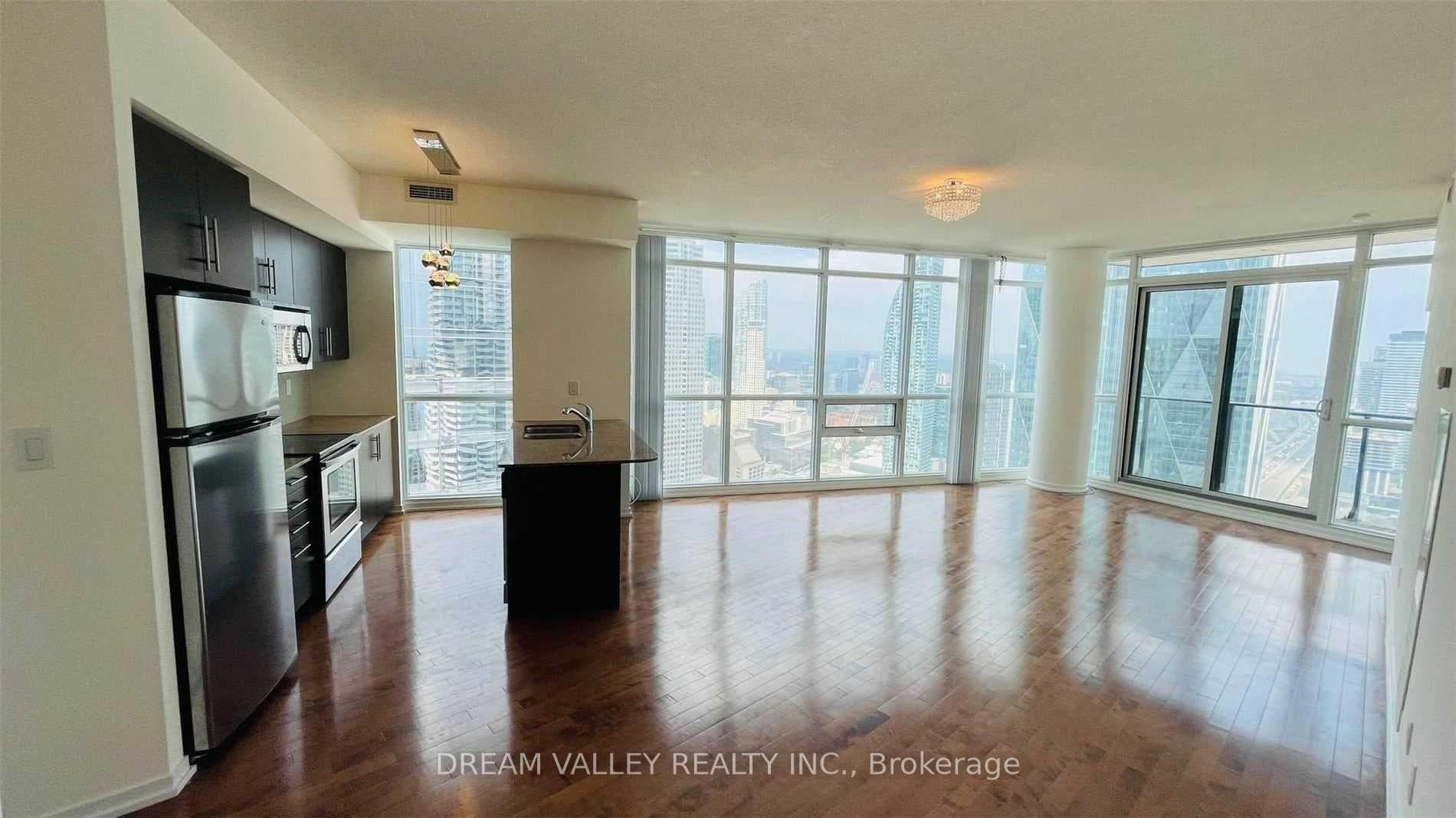 65 Bremner Boulevard Unit 3908 photo 12