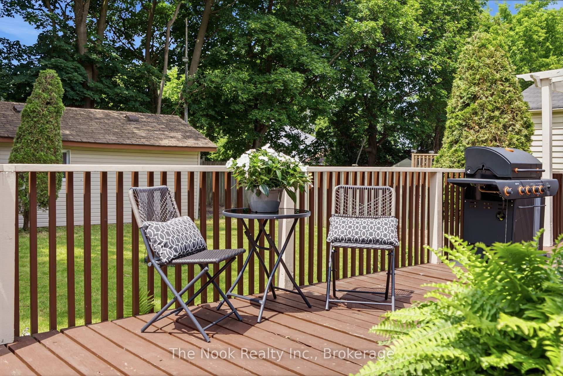 30 Lakeview Avenue photo 31