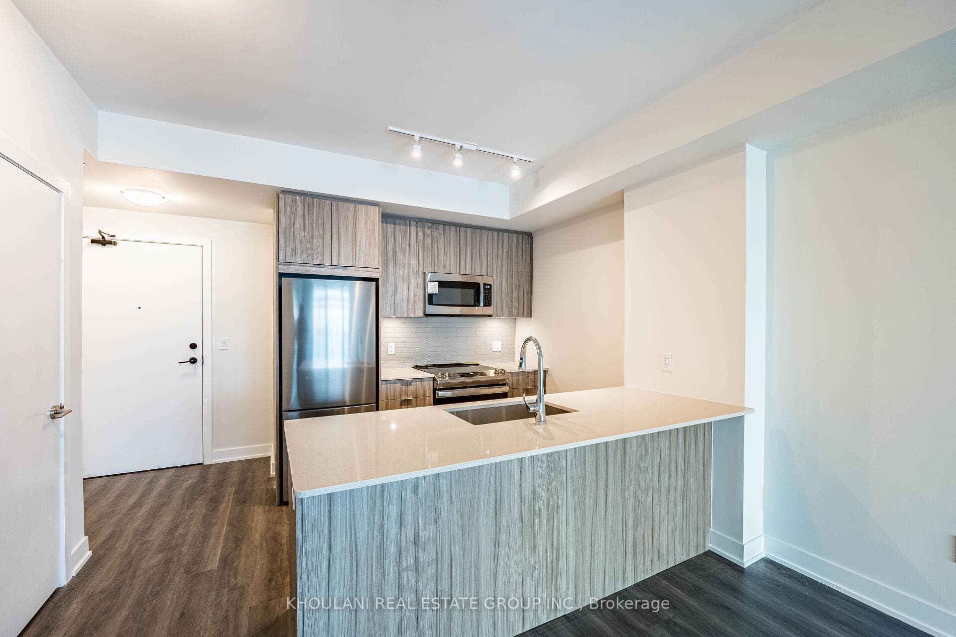 430 Square One Drive Unit 1910 photo 8