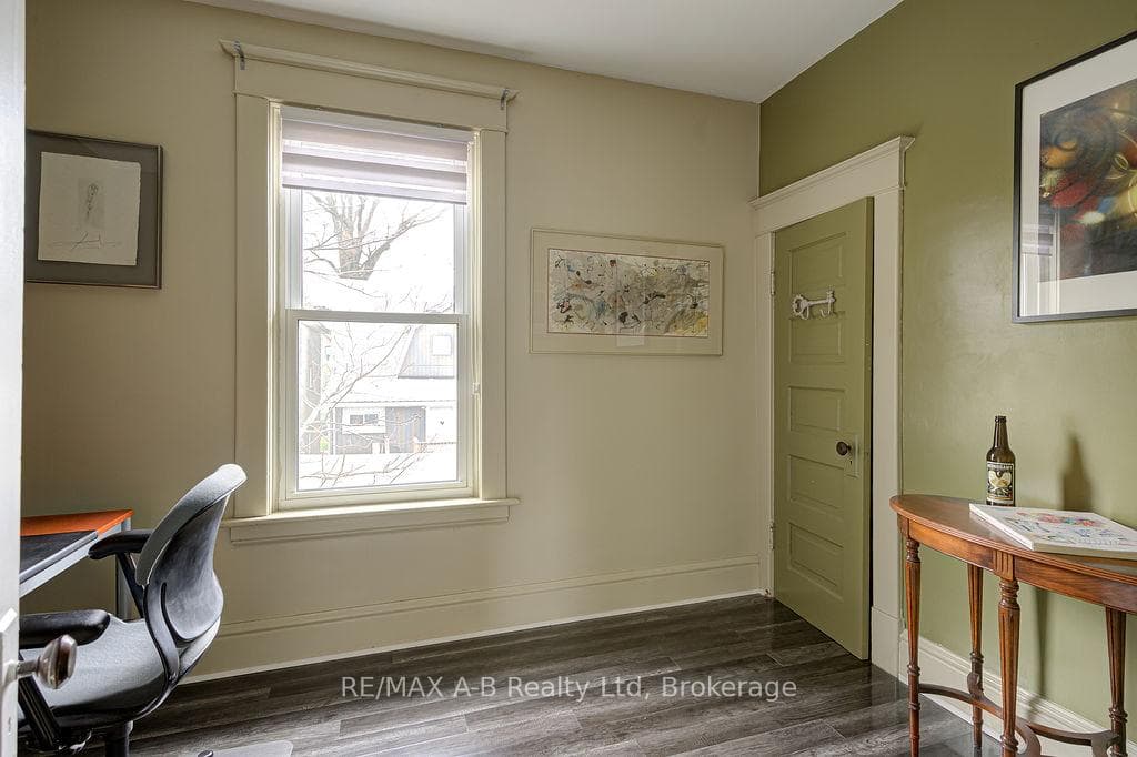 124 Cambria Street photo 29