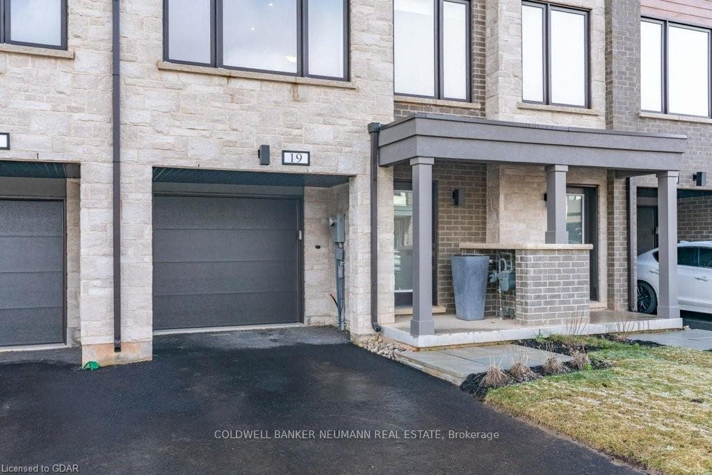 19 Briar Court photo 2
