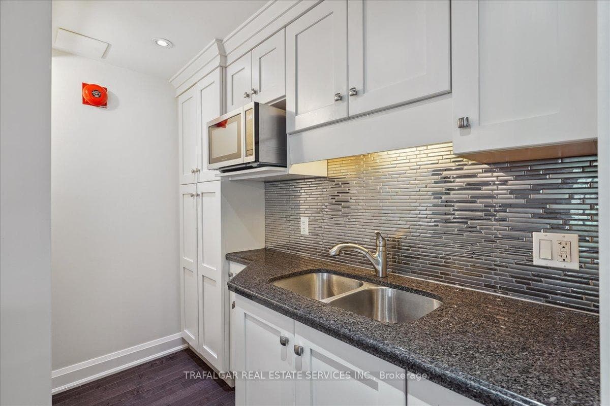 162 Reynolds Street Unit 101 photo 9