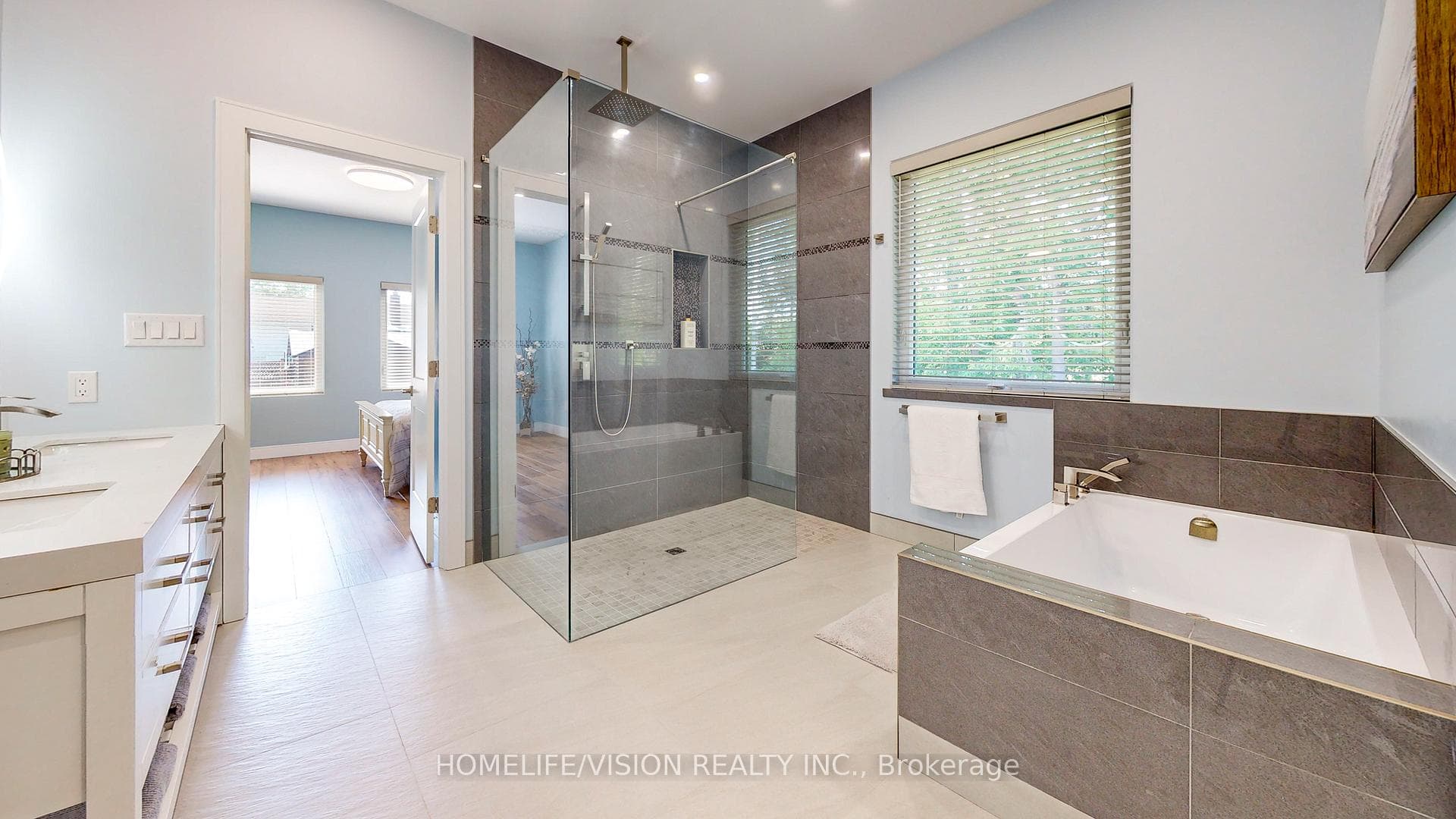 740 Midland Avenue photo 37