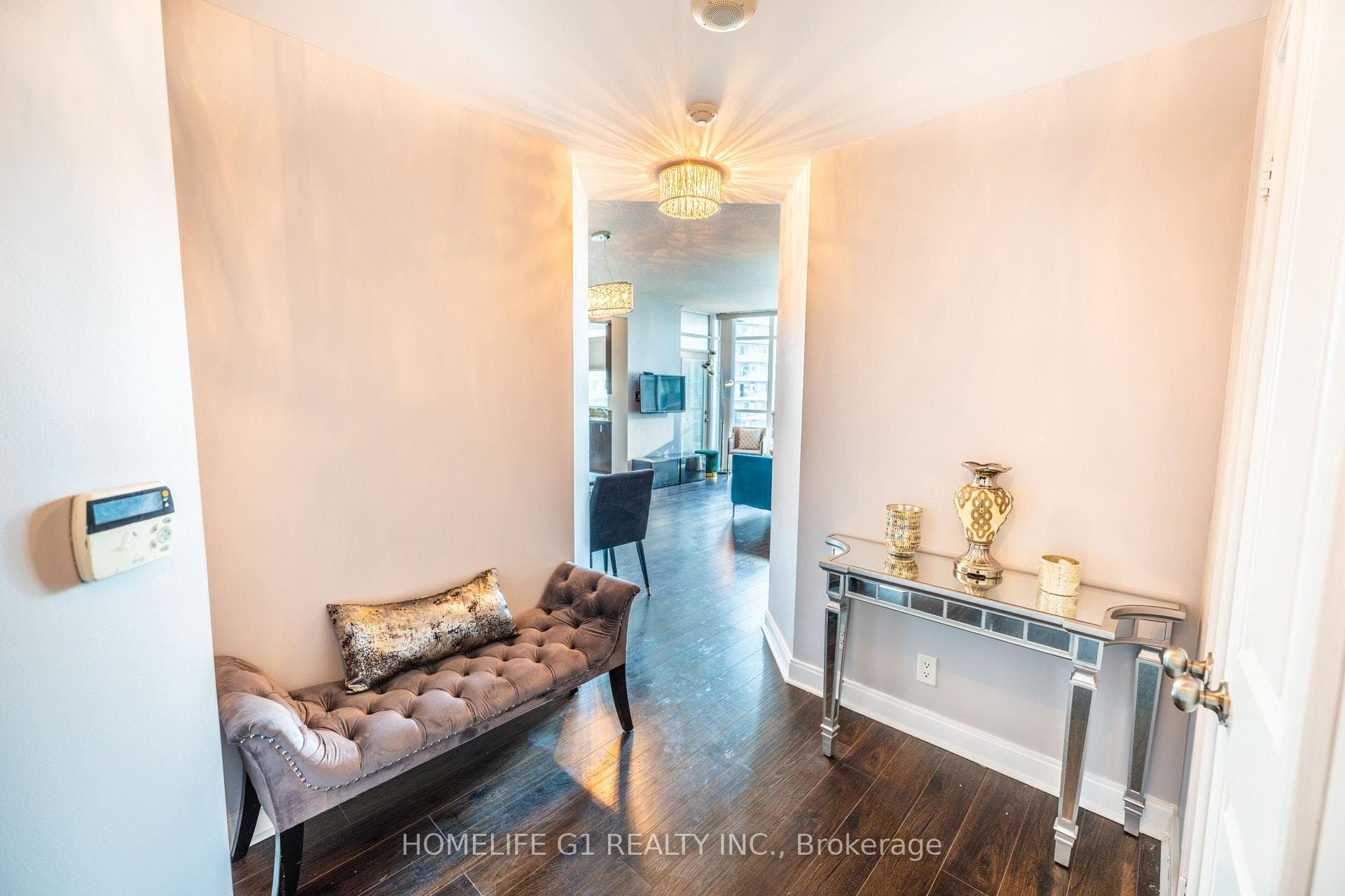 70 Absolute Avenue Unit 1109 photo 10