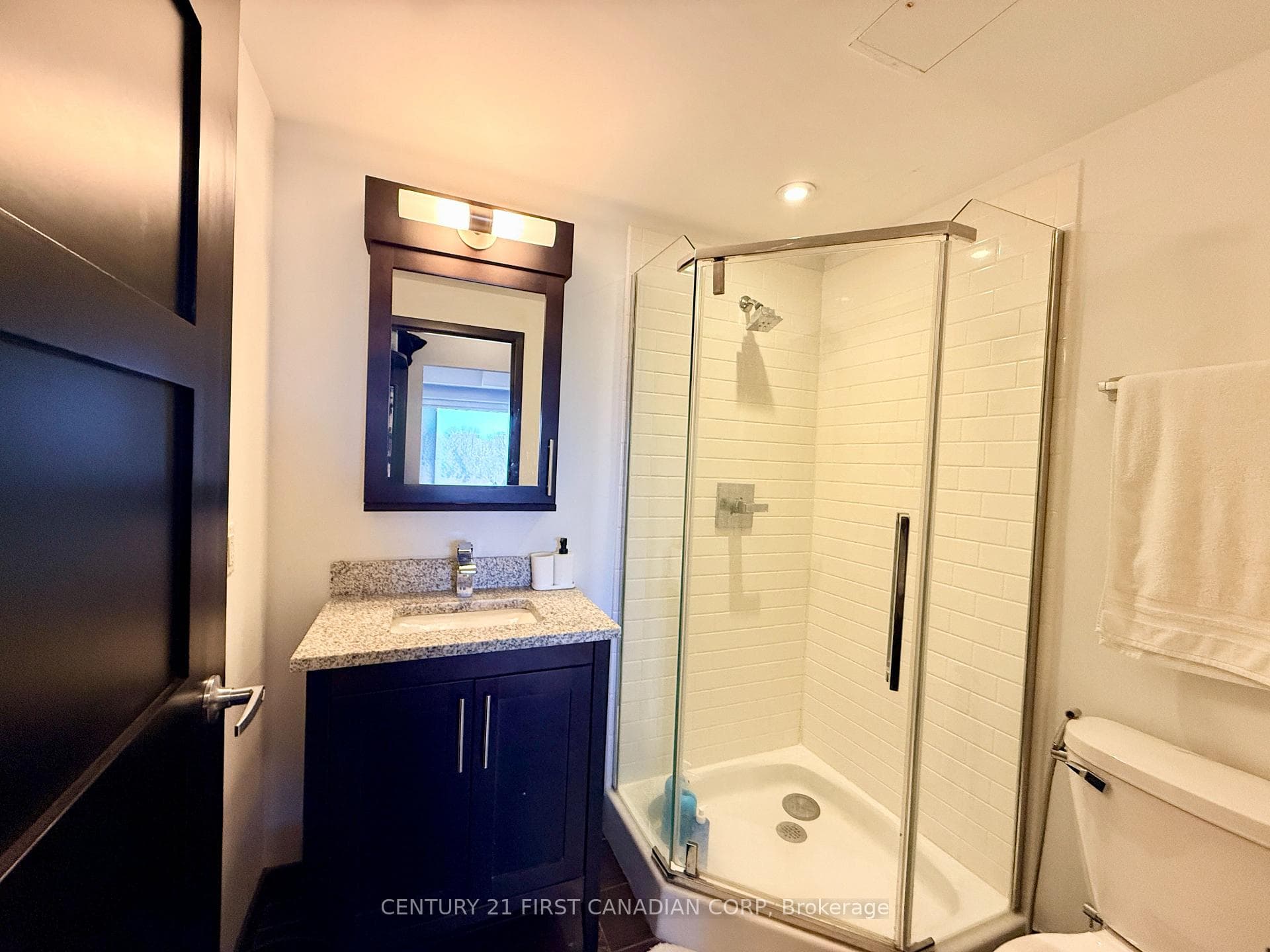 1235 Richmond Street Unit 710 photo 9