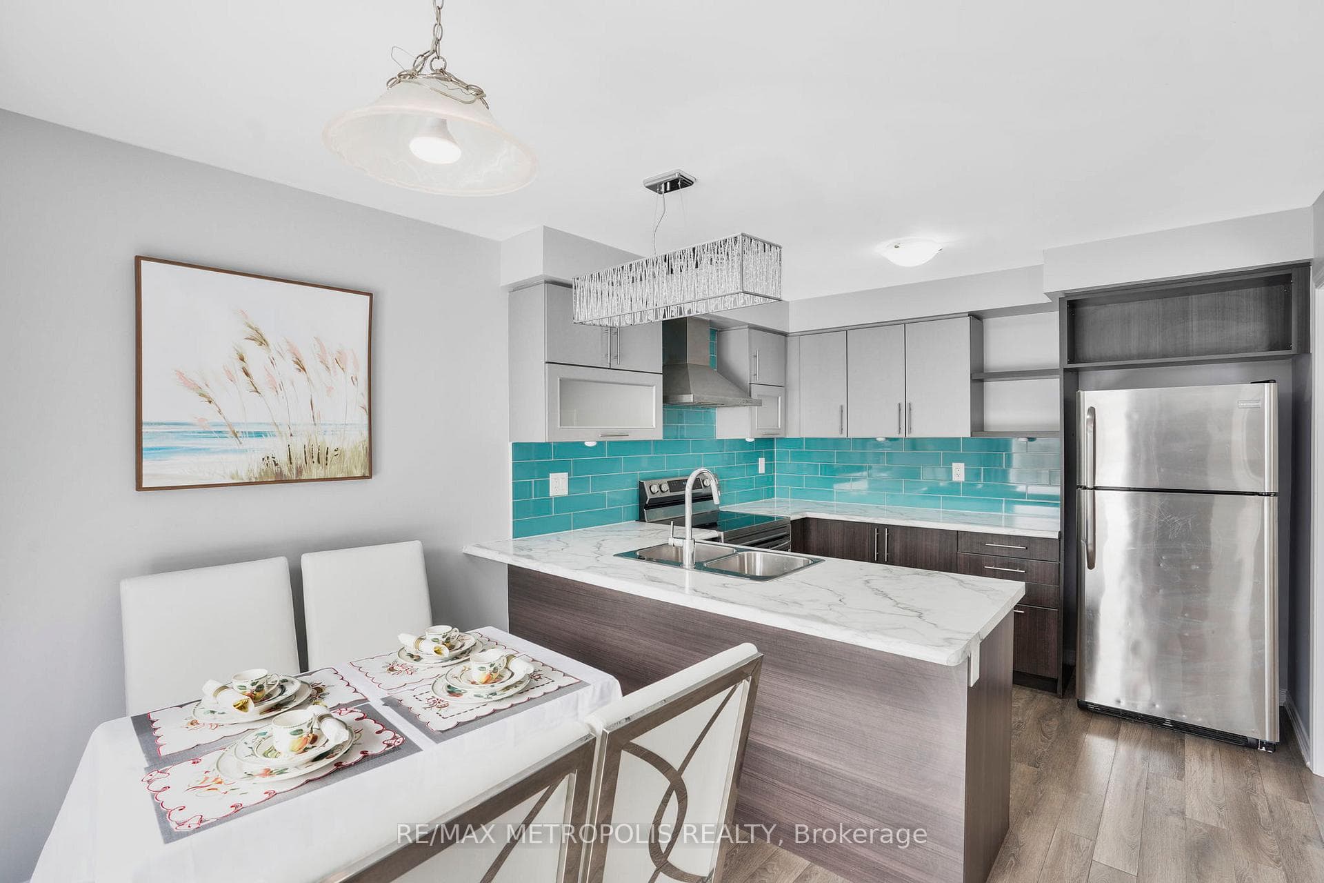 8484 Sweet Chestnut Drive photo 12