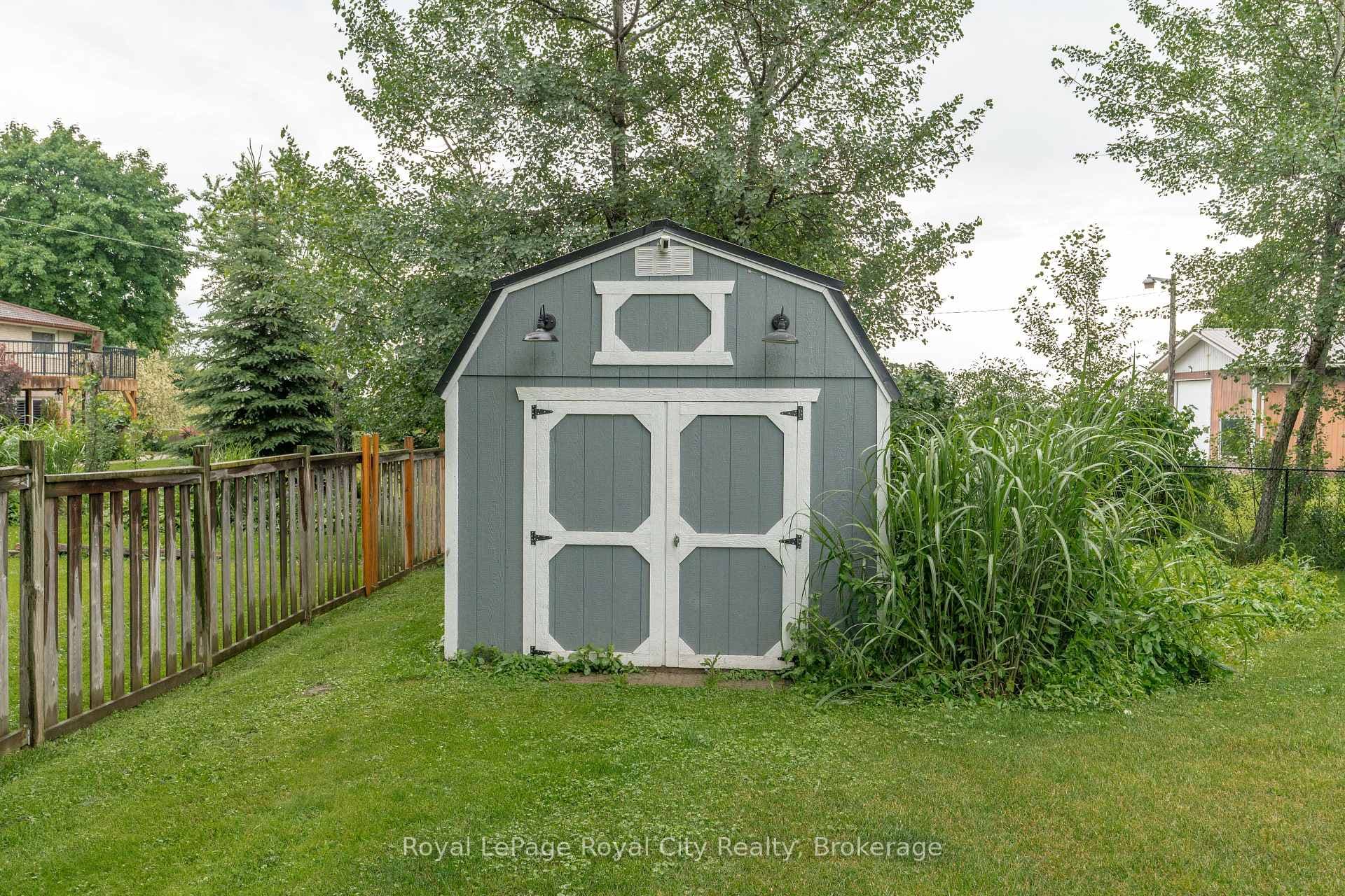 14 Hewitt Street photo 46