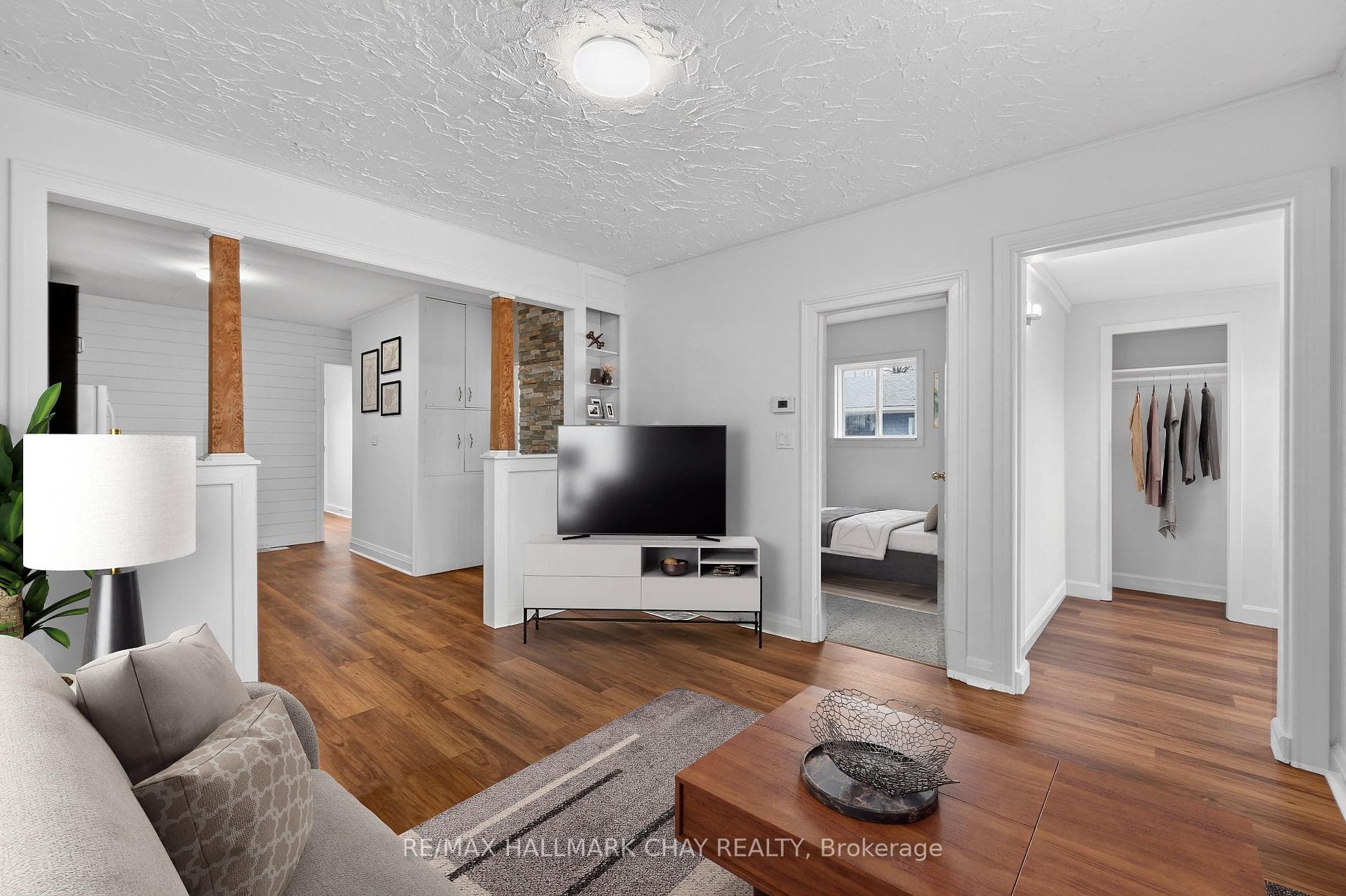 244 Gill Street photo 4