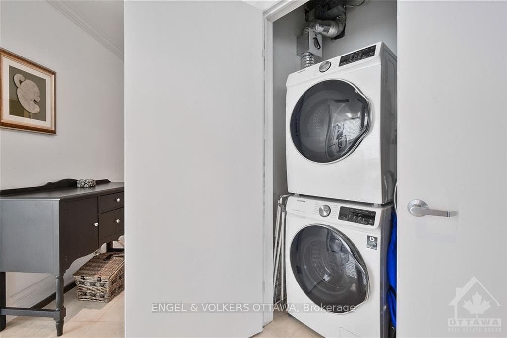 200 RIDEAU Street Unit 2401 photo 16