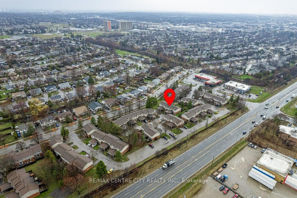 1330 Jalna Boulevard Unit 60 photo 31