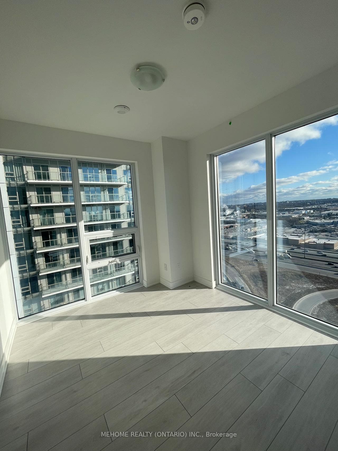 2031 KENNEDY Road Unit 3623 photo 10