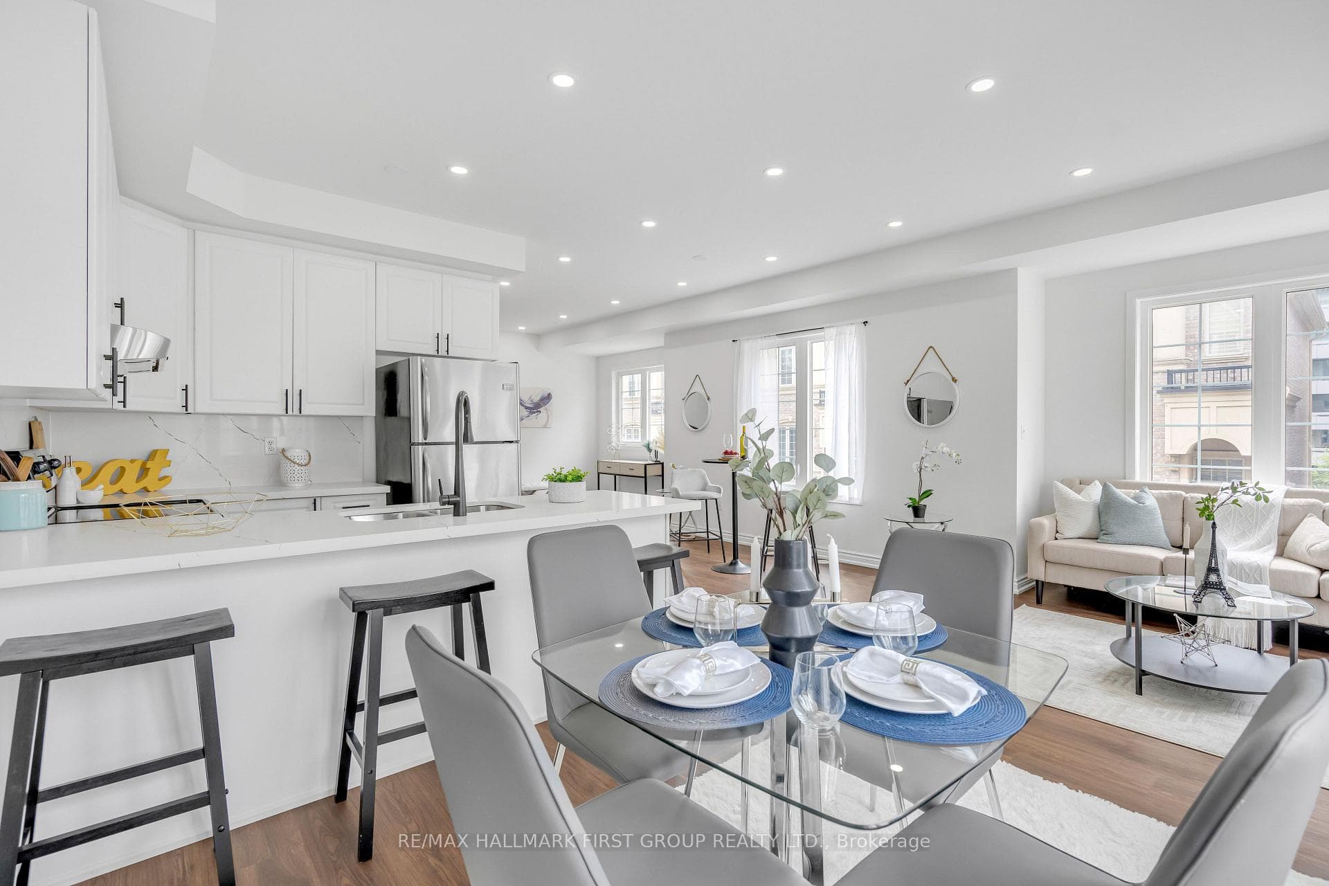 1250 St Martins Drive Unit 96 photo 15
