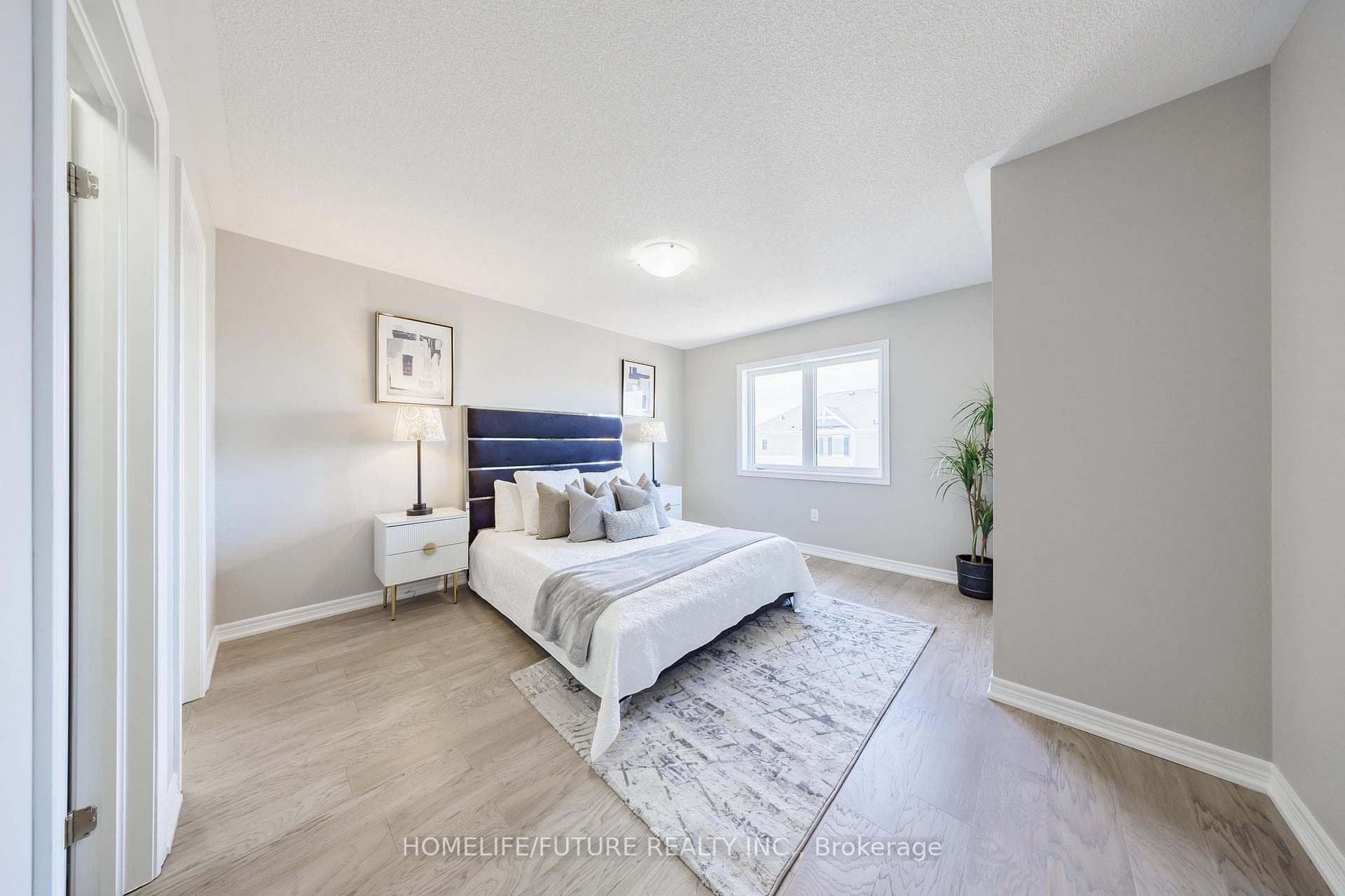 266 CORNELL CENTRE Boulevard photo 31