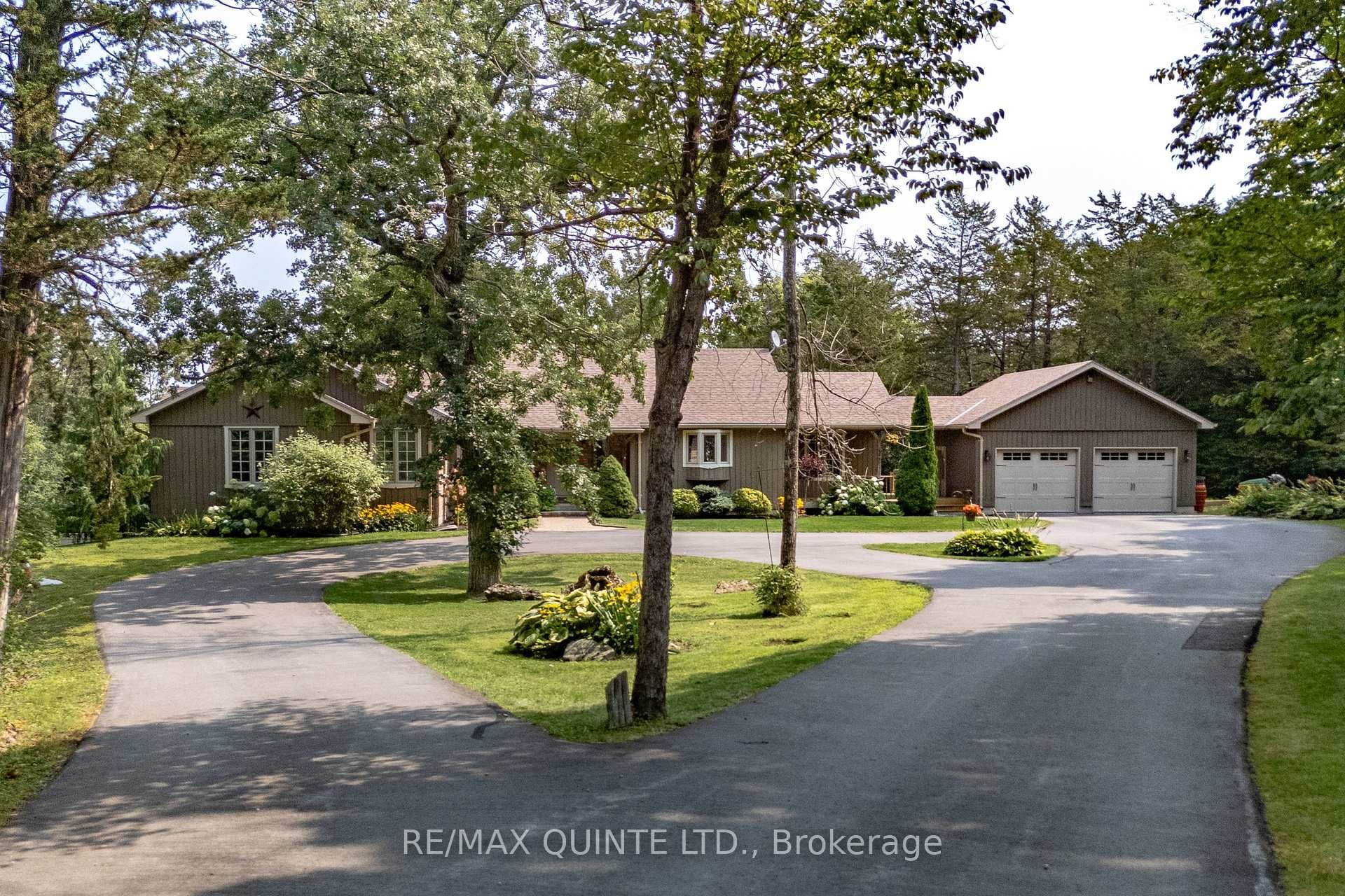 99 SANDY COVE Drive photo 1