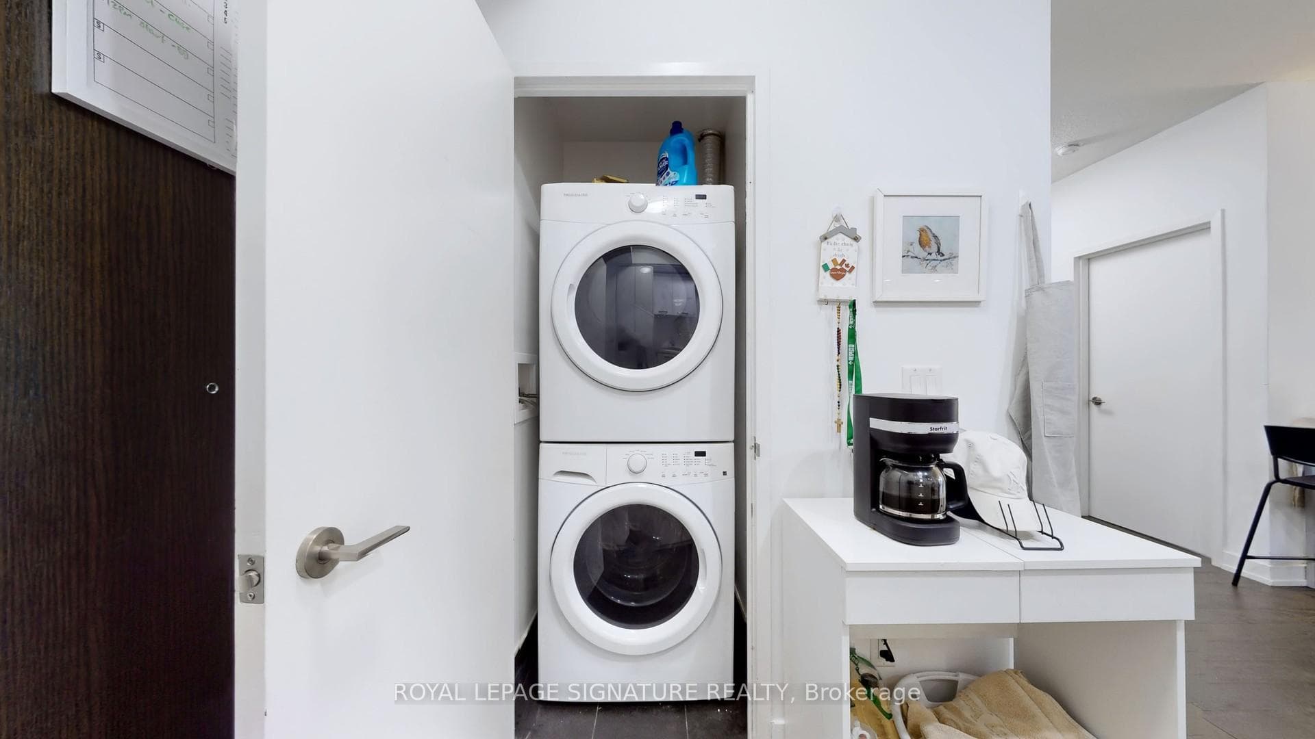 120 Bayview Avenue Unit N120 photo 17