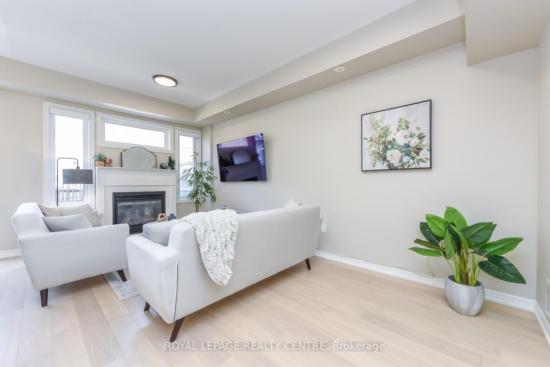 60 Rosewood Avenue Unit 210 photo 7