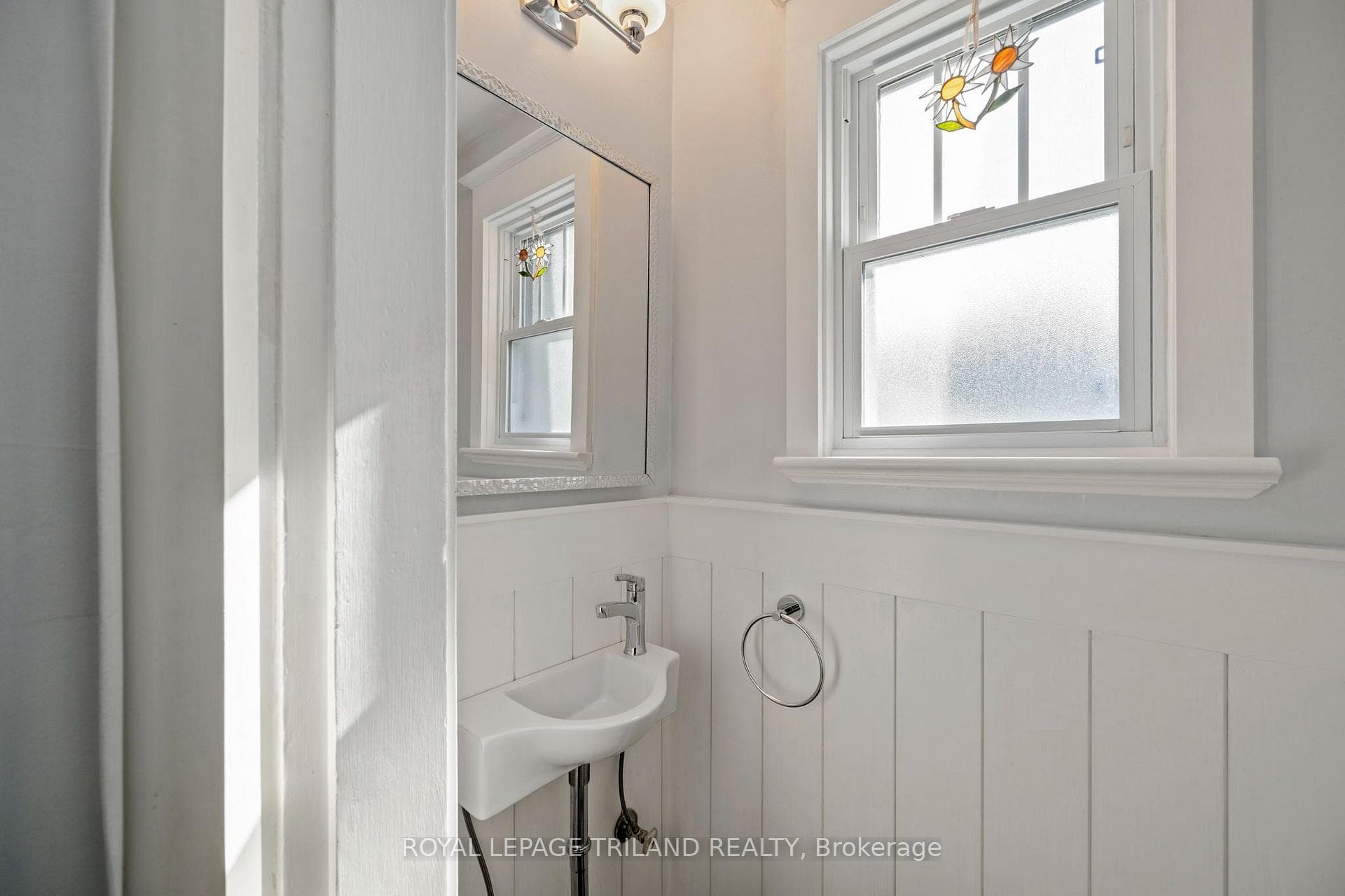 52 Emery Street photo 17