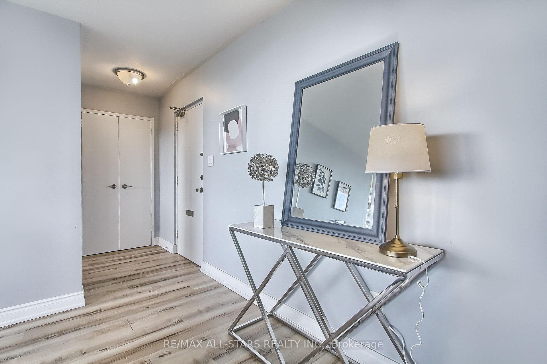 3311 Kingston Road Unit 802 photo 4