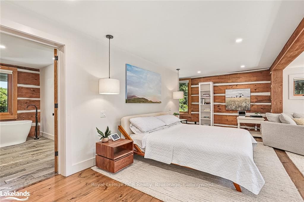 116 LAKESHORE Road photo 17