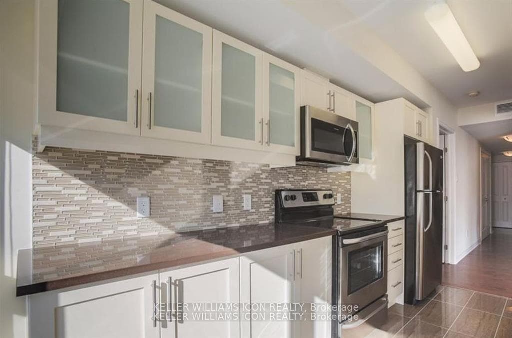 195 Besserer Street Unit 301 photo 9