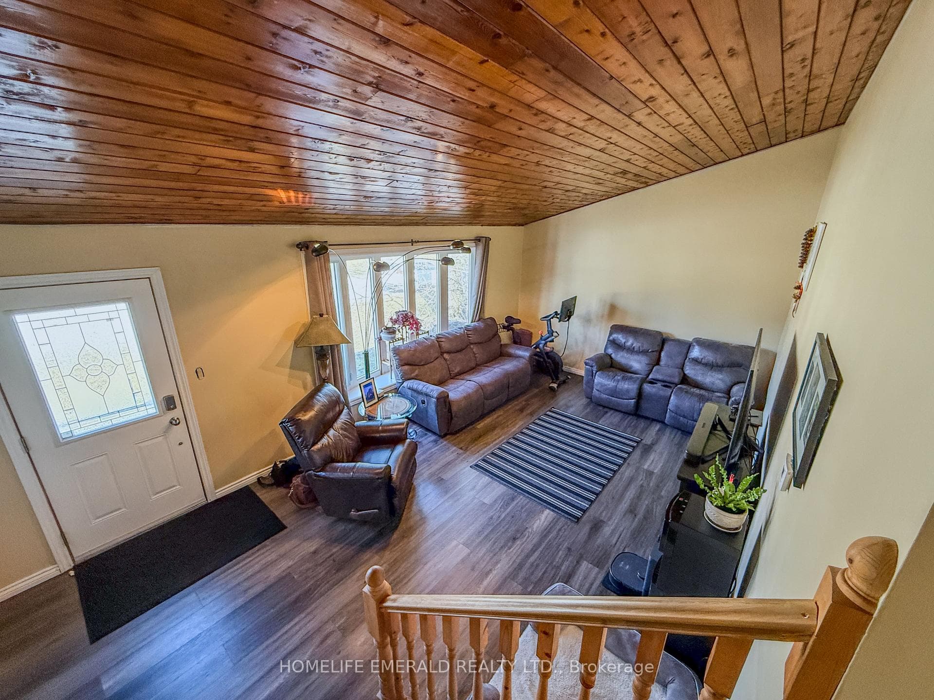 74 VERNON Street photo 13