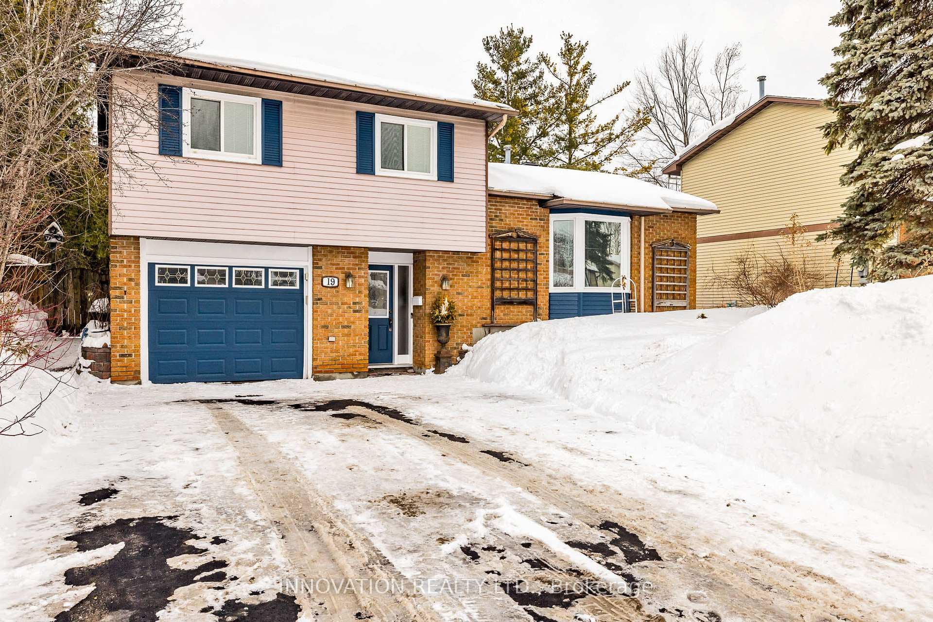 3 bed, 2.5 bathroom with inground salt-water pool