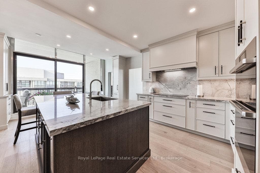 2170 Marine Drive Unit PH2 photo 10