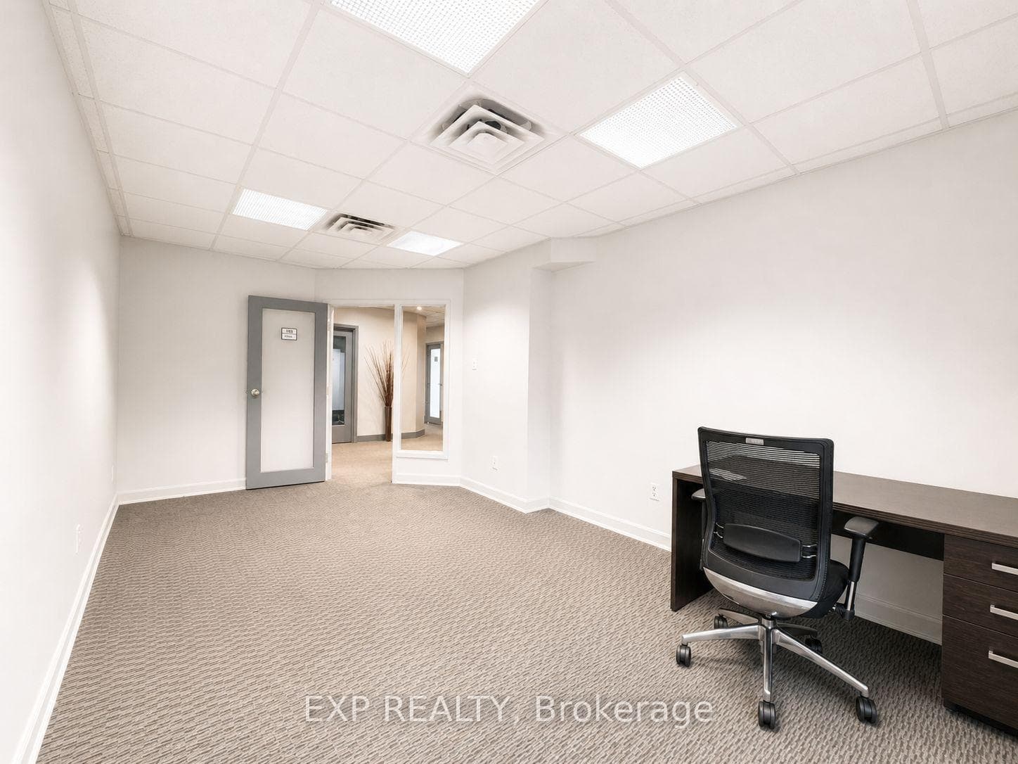 111 Sherwood Drive Unit 210 photo 3