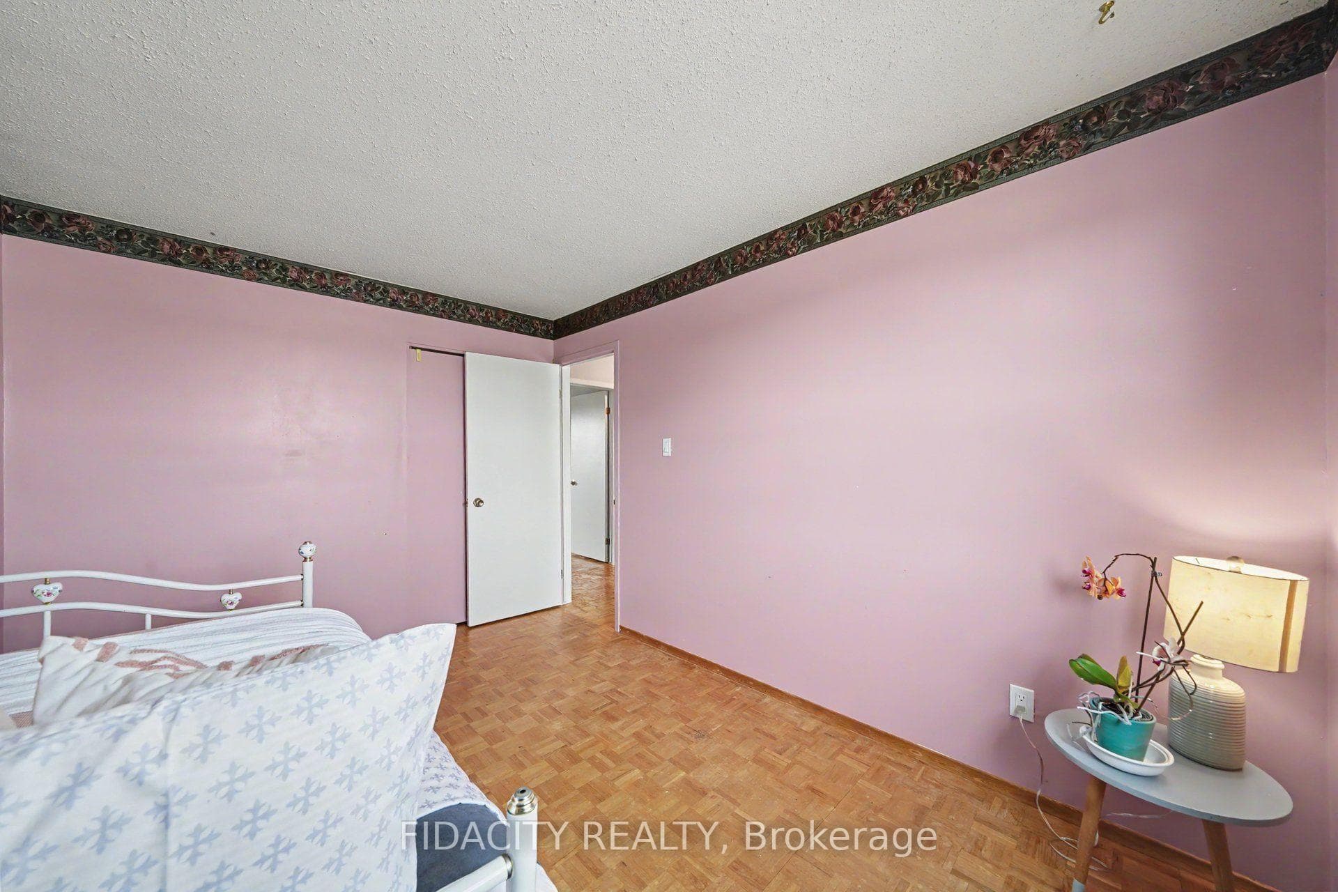 18 Ross Street photo 18