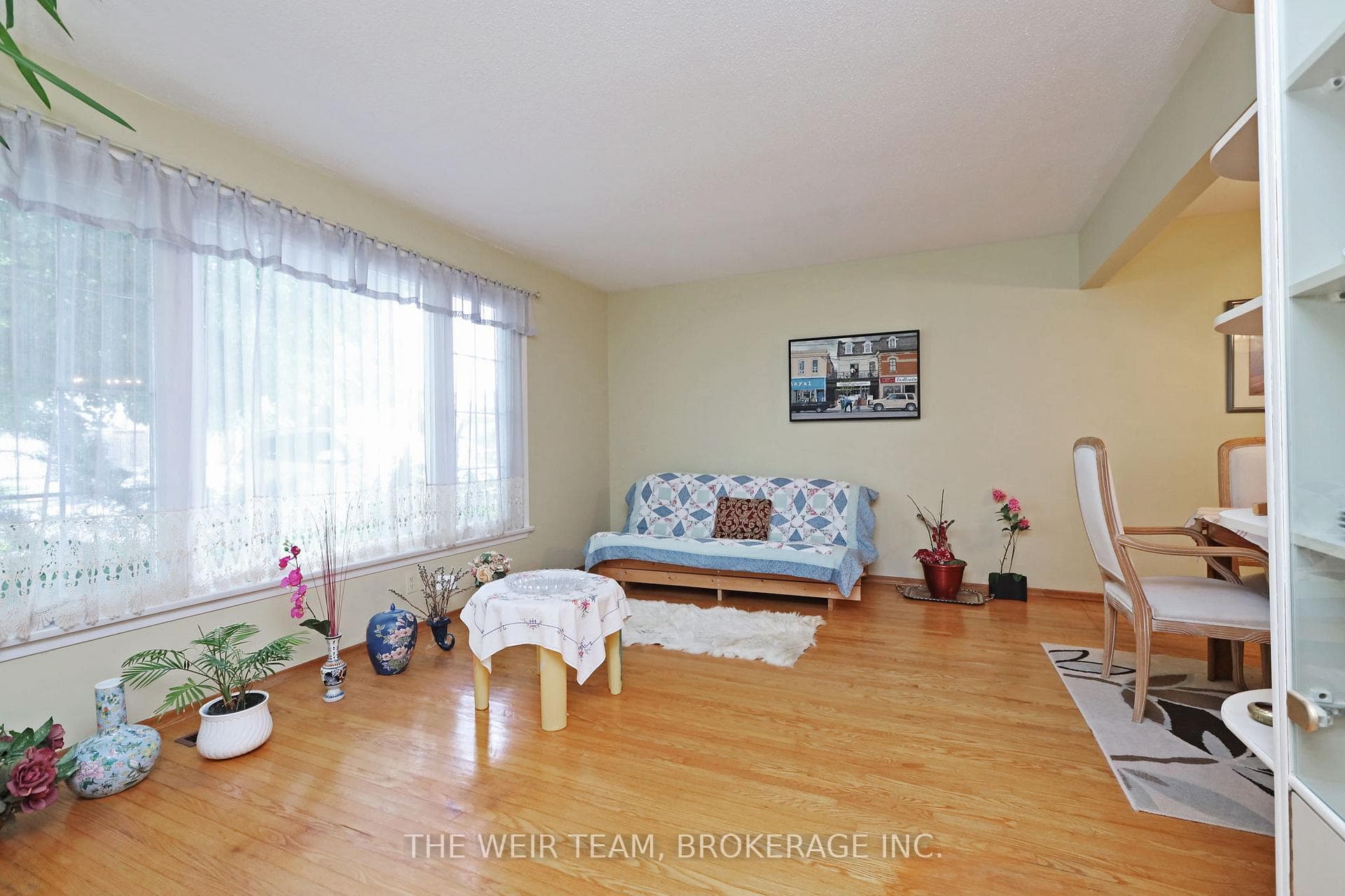 1577 Otterby Road photo 3