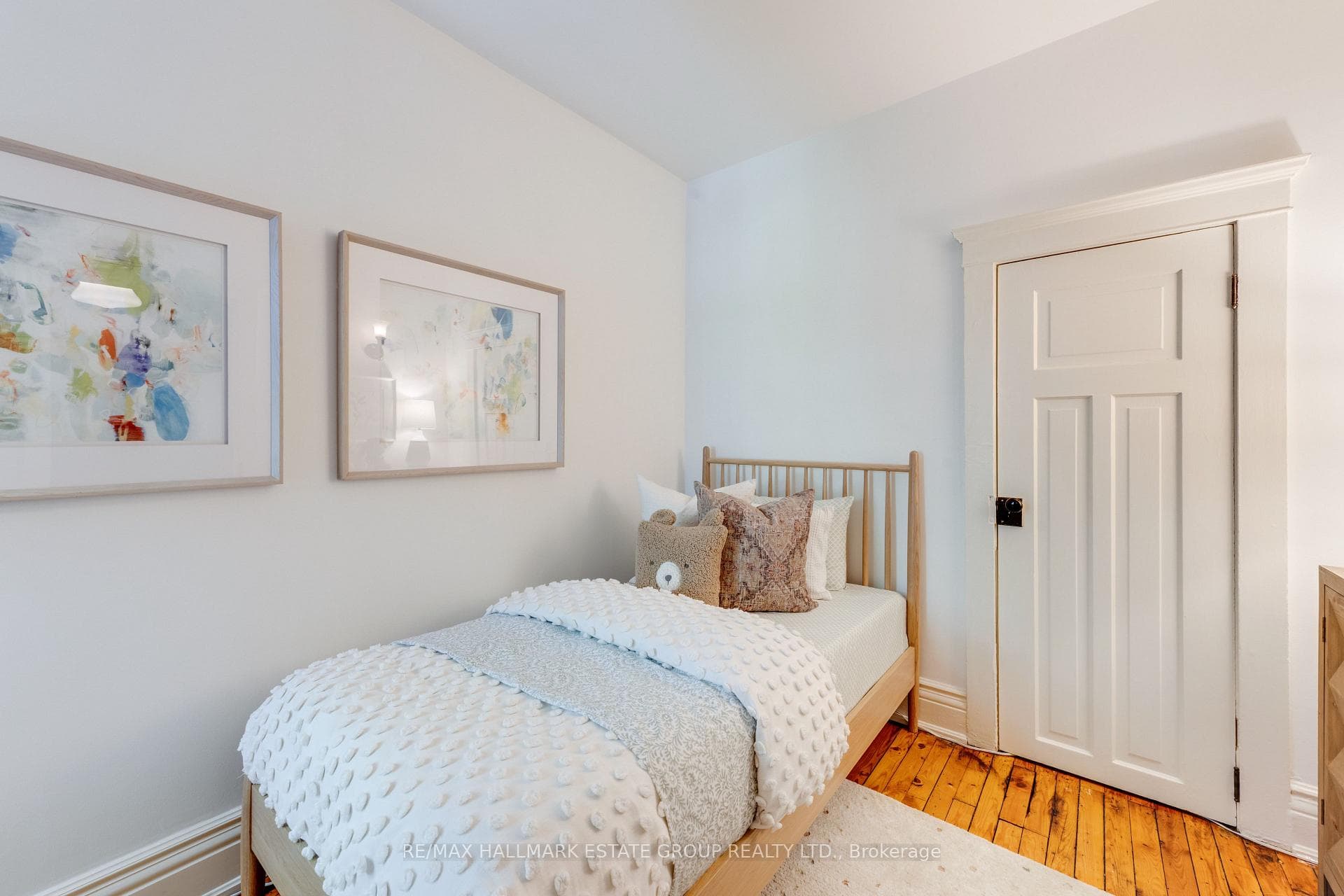 23 Brooklyn Avenue photo 36