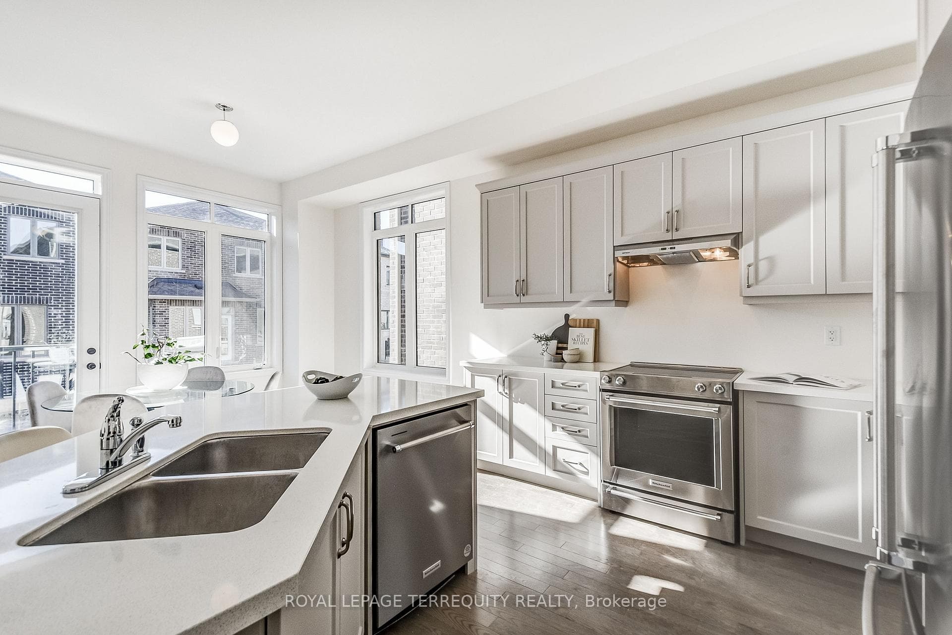 213 Mckean Drive photo 14