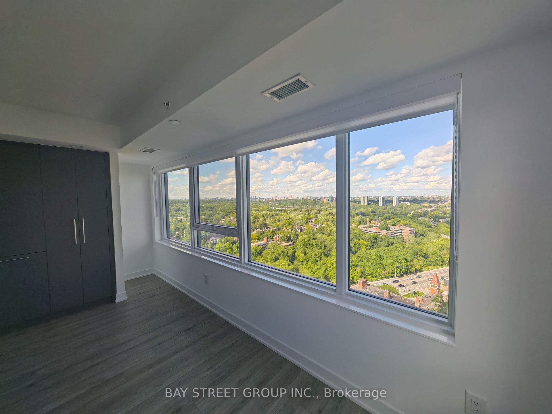609 Sherborne Street Unit 2309 photo 15