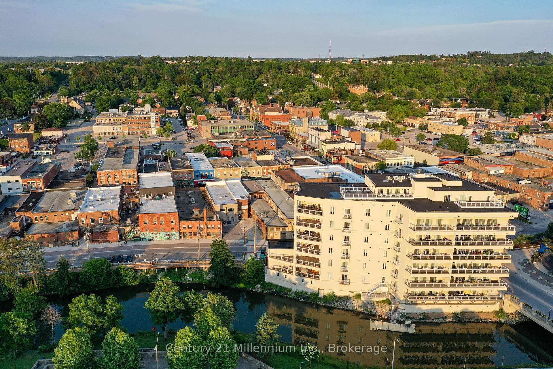 Walkable to downtown shops and restaurants