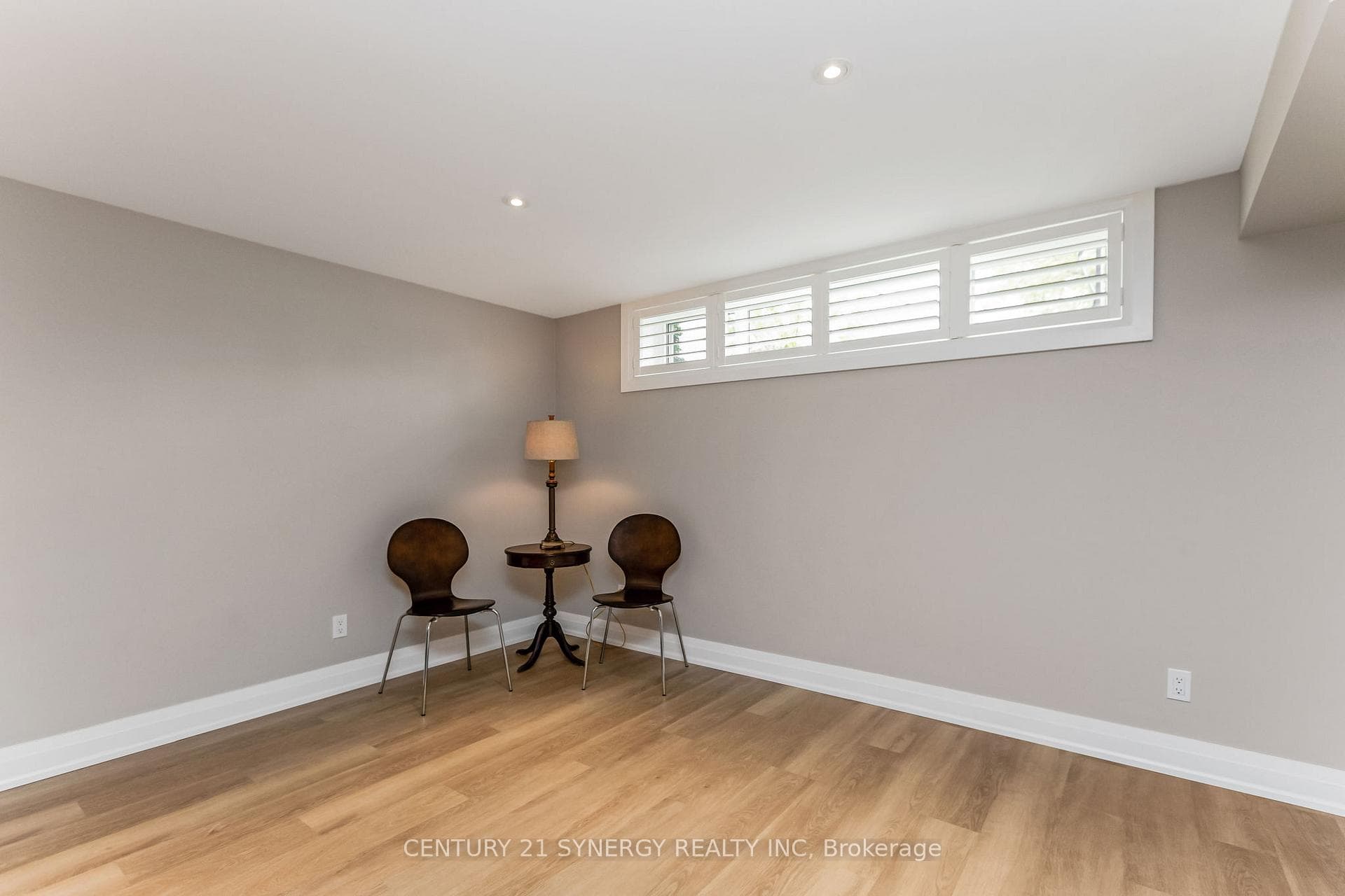 1150 DARTMOUTH Avenue photo 42