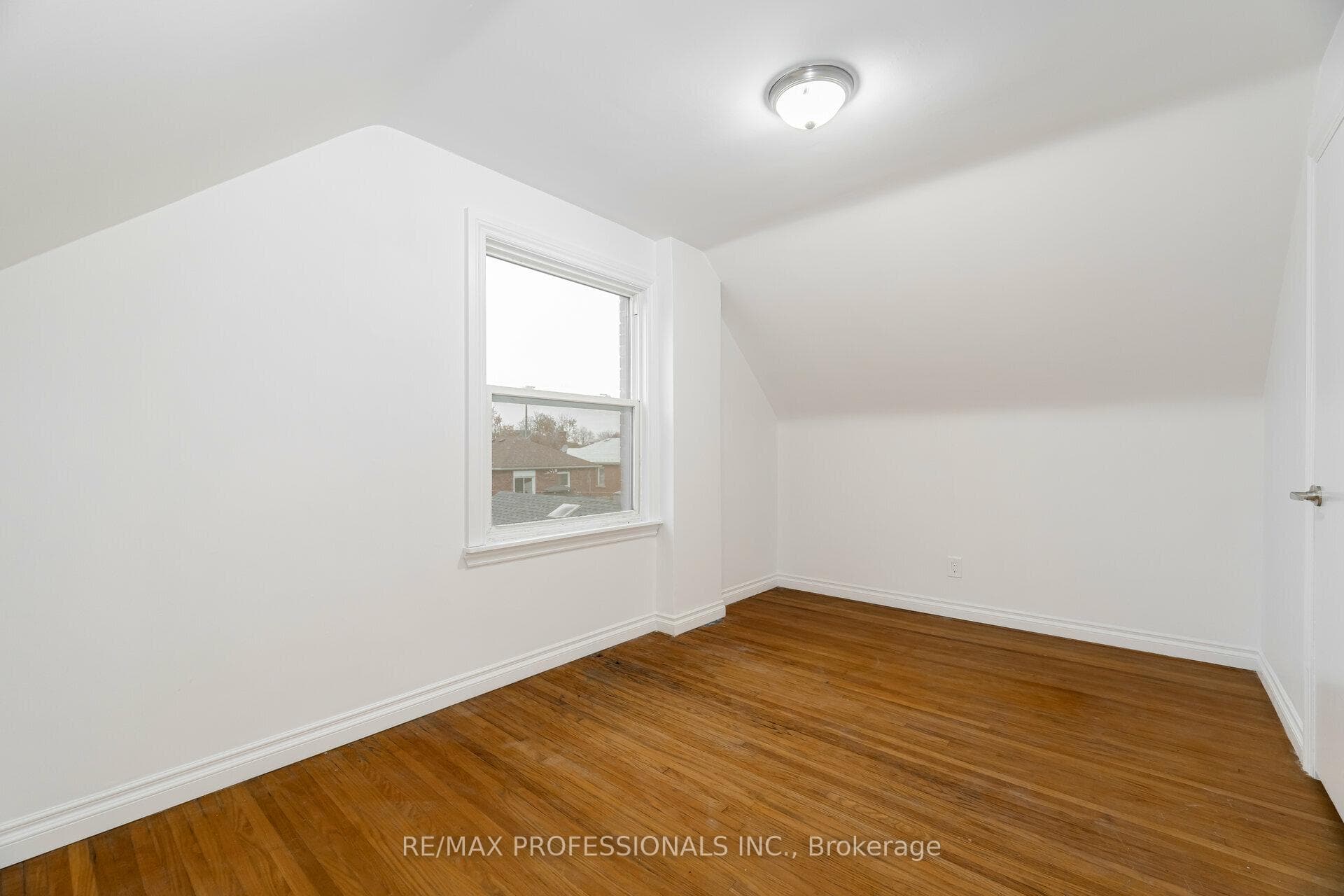 170 East 33rd Street photo 22