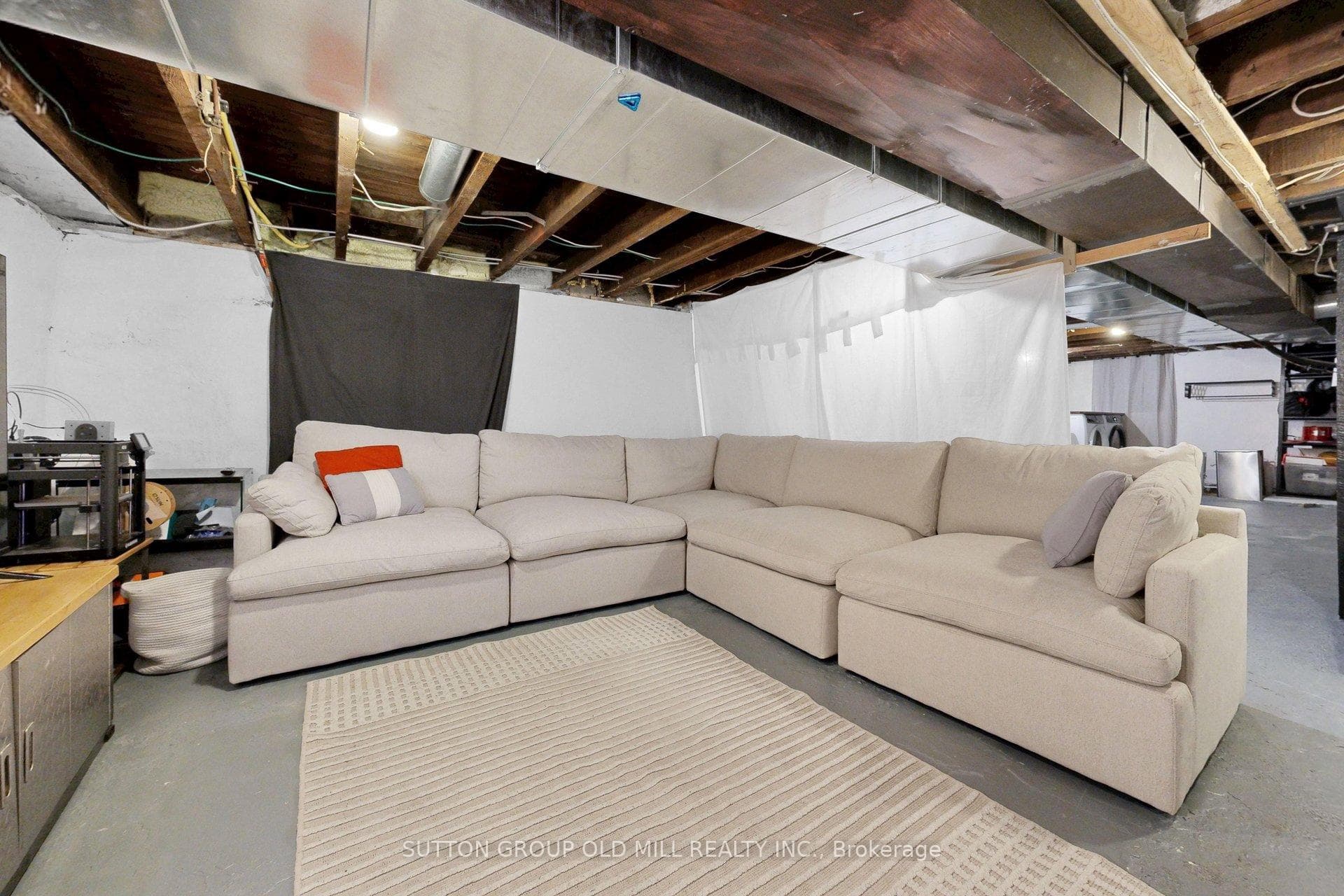 90 Fermanagh Avenue photo 34