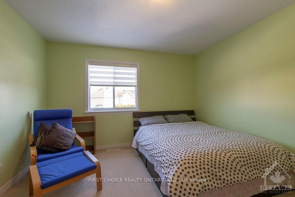 72 WALDEN Drive photo 23