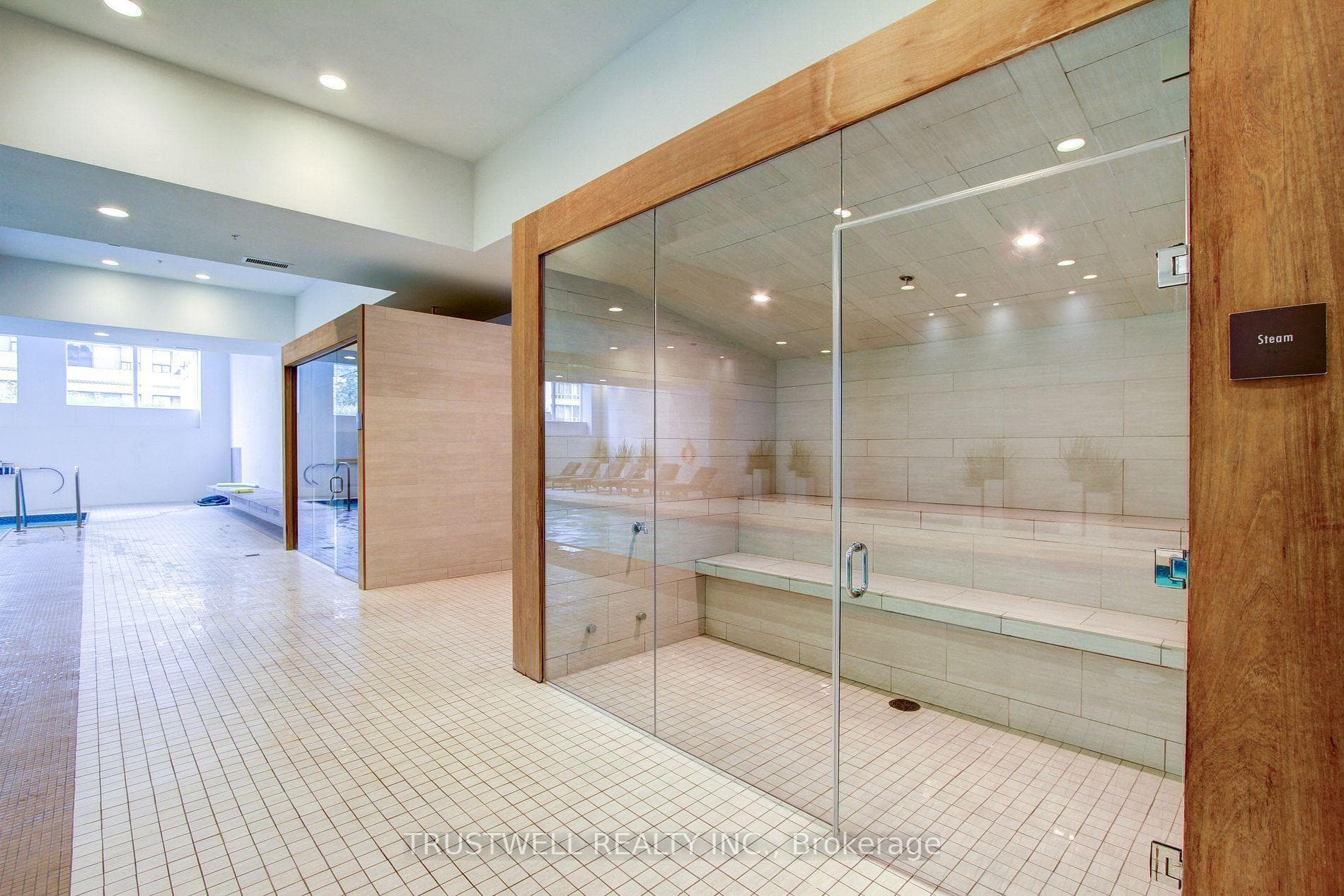 2191 Yonge Street Unit 1001 photo 18