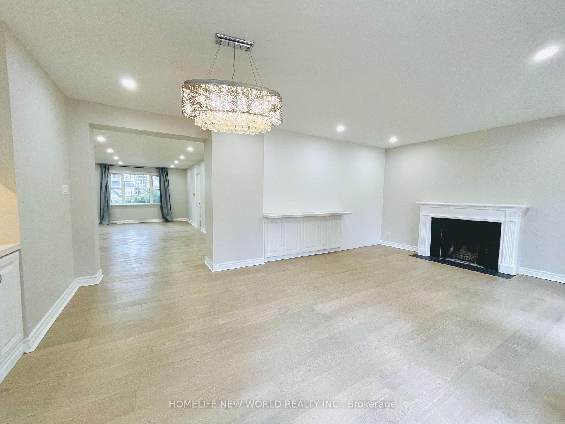 298 EMPRESS Avenue Unit GROUND photo 21