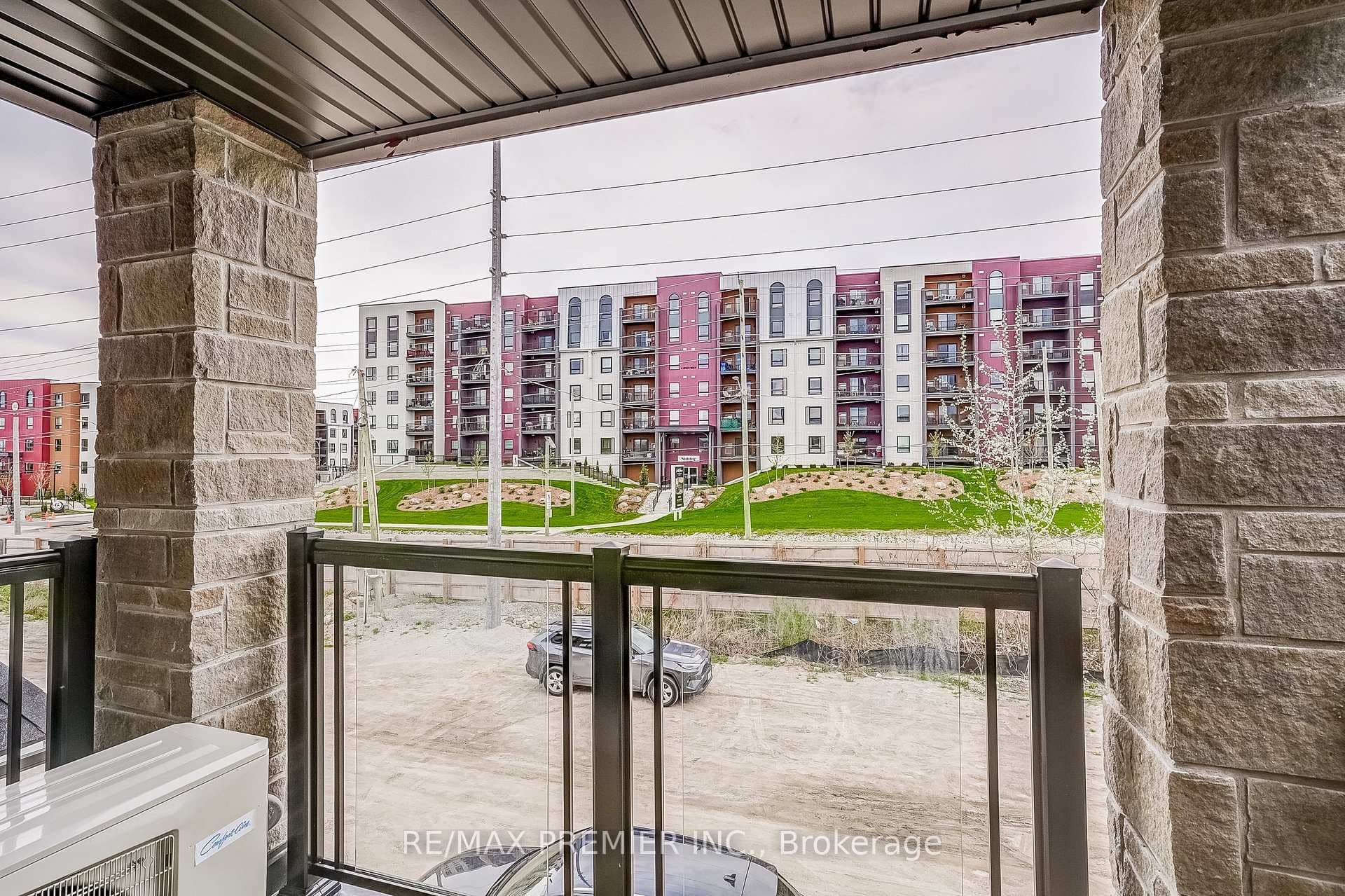 105 Appletree Lane Unit 14 photo 18