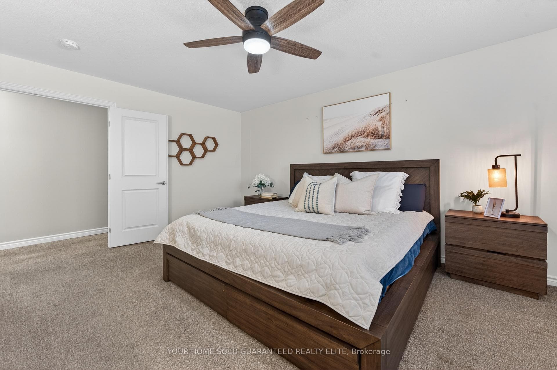 4054 Thomas Street photo 15