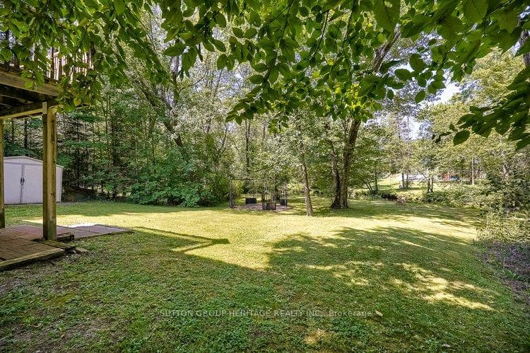 74 Edwina Drive photo 27