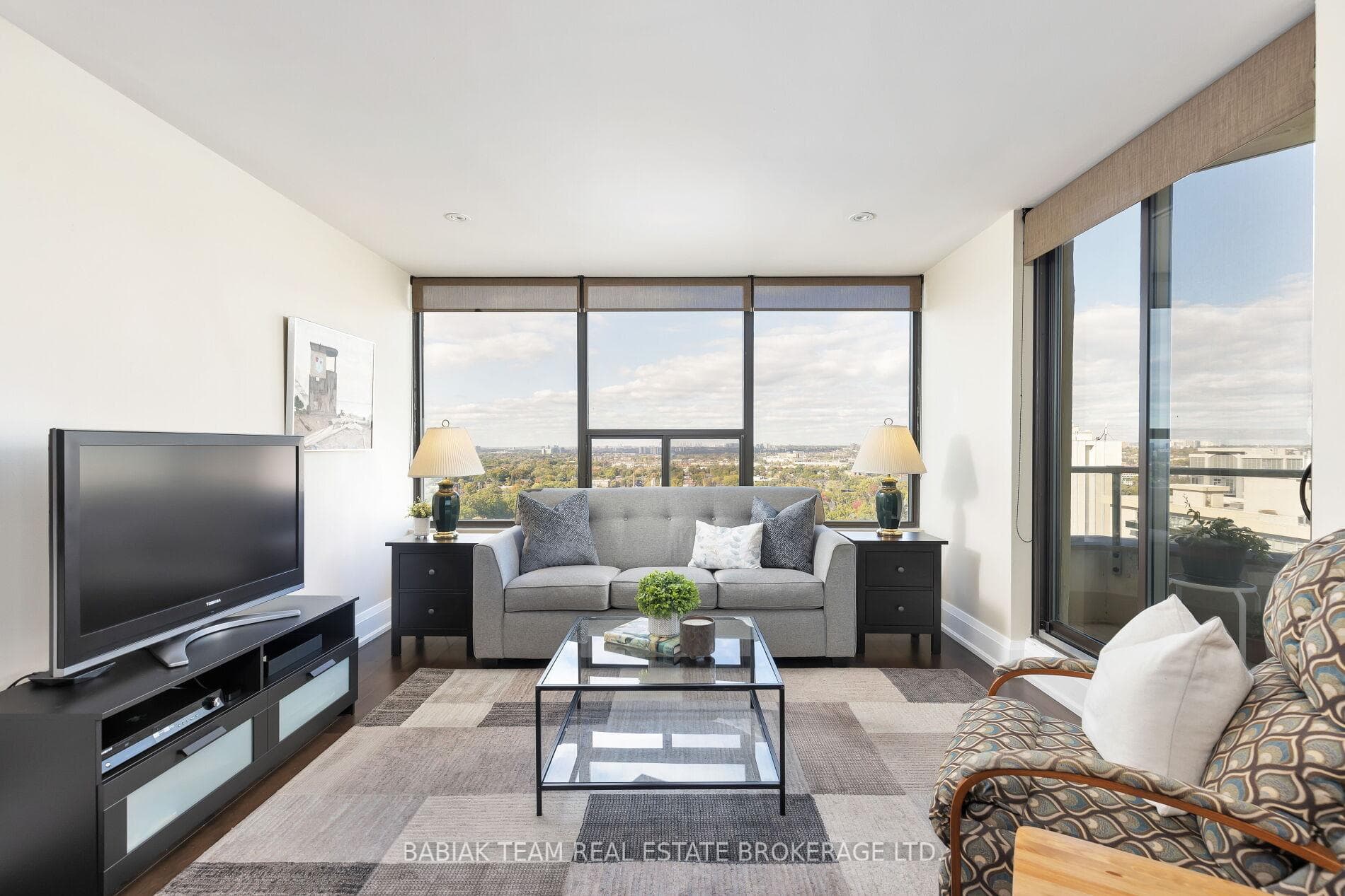 50 Quebec Avenue Unit Ph 7 photo 5
