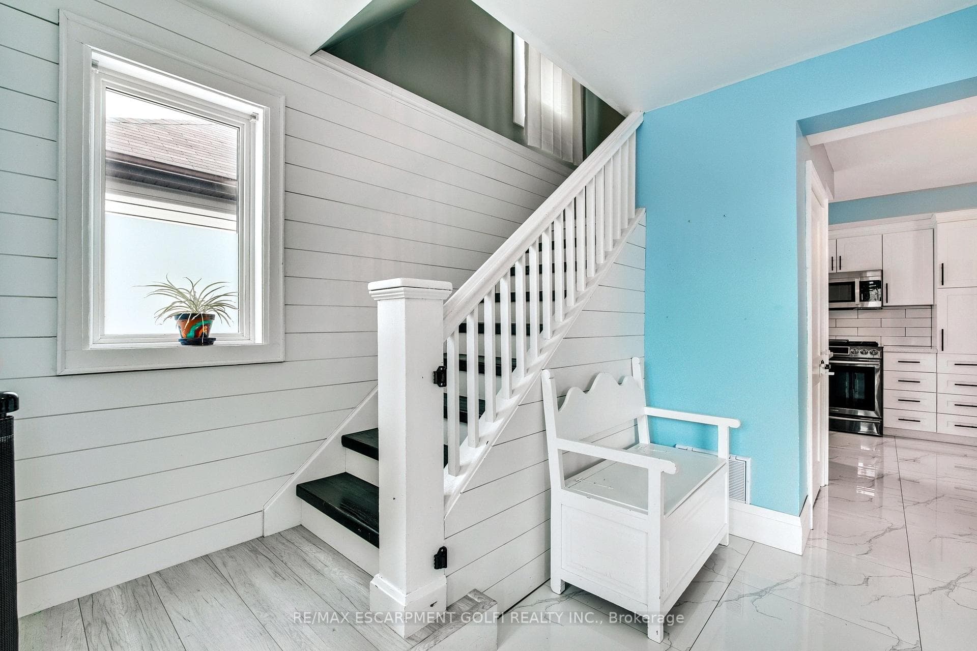 35 Allan Avenue photo 17